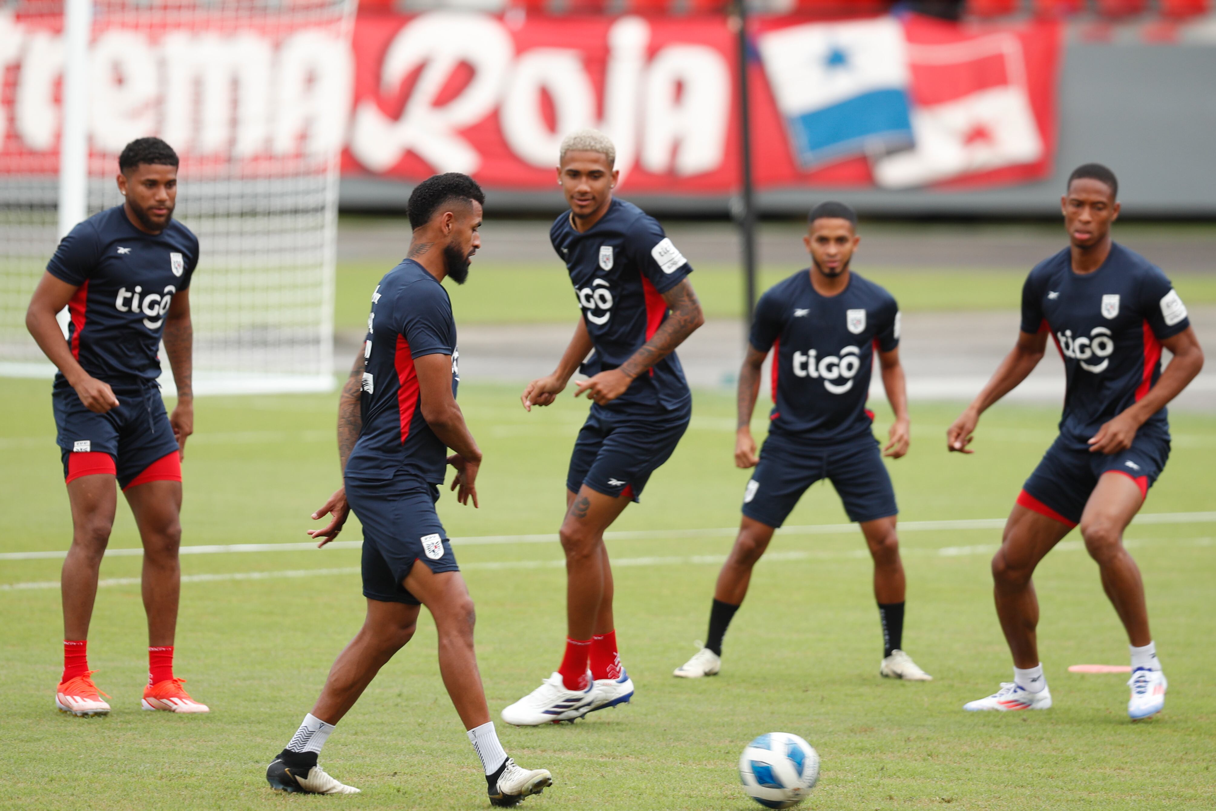 Panamá y Colombia se han enfrentado 14 veces.   EFE/ Bienvenido Velasco
