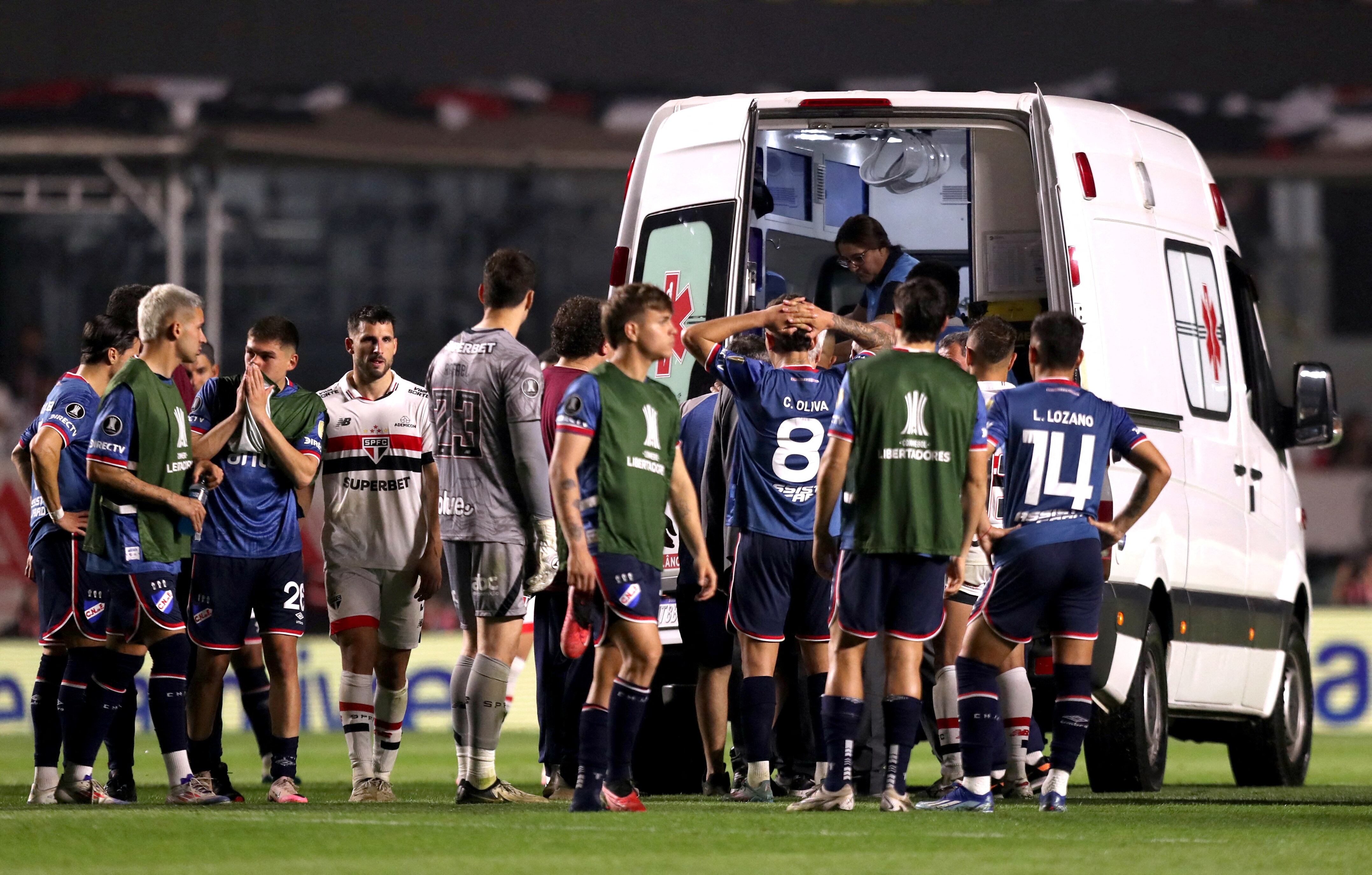 FILE PHOTO: Soccer Football - Copa Libertadores - Round of 16 - Second Leg - Sao Paulo v Nacional - Estadio Morumbi, Sao Paulo, Brazil - August 22, 2024 Nacional's Juan Izquierdo is taken off the pitch after sustaining an injury REUTERS/Carla Carniel/File Photo