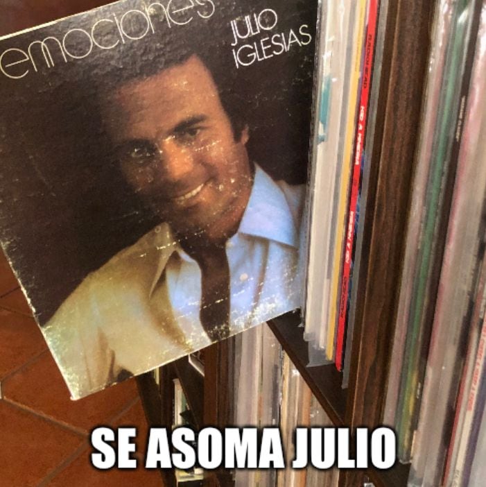 En las imágenes aparece el cantante Julio Iglesias