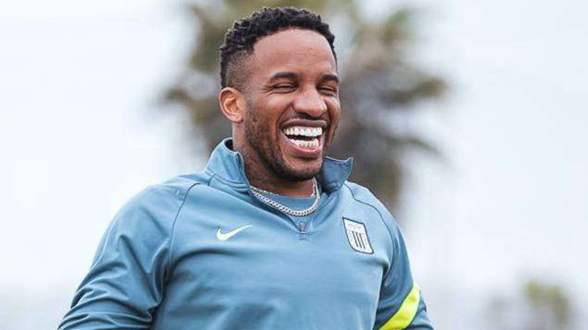 Jefferson Farfán desliza romance con Yahaira.