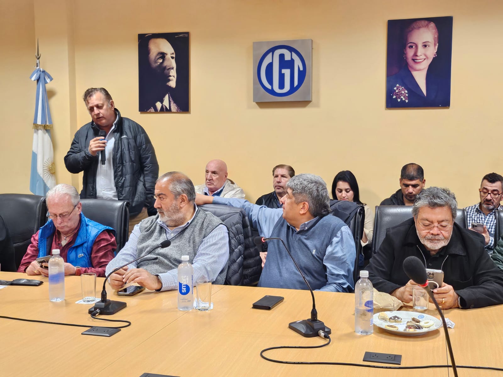 Reunión del consejo directivo de la CGT, con Pablo Biró