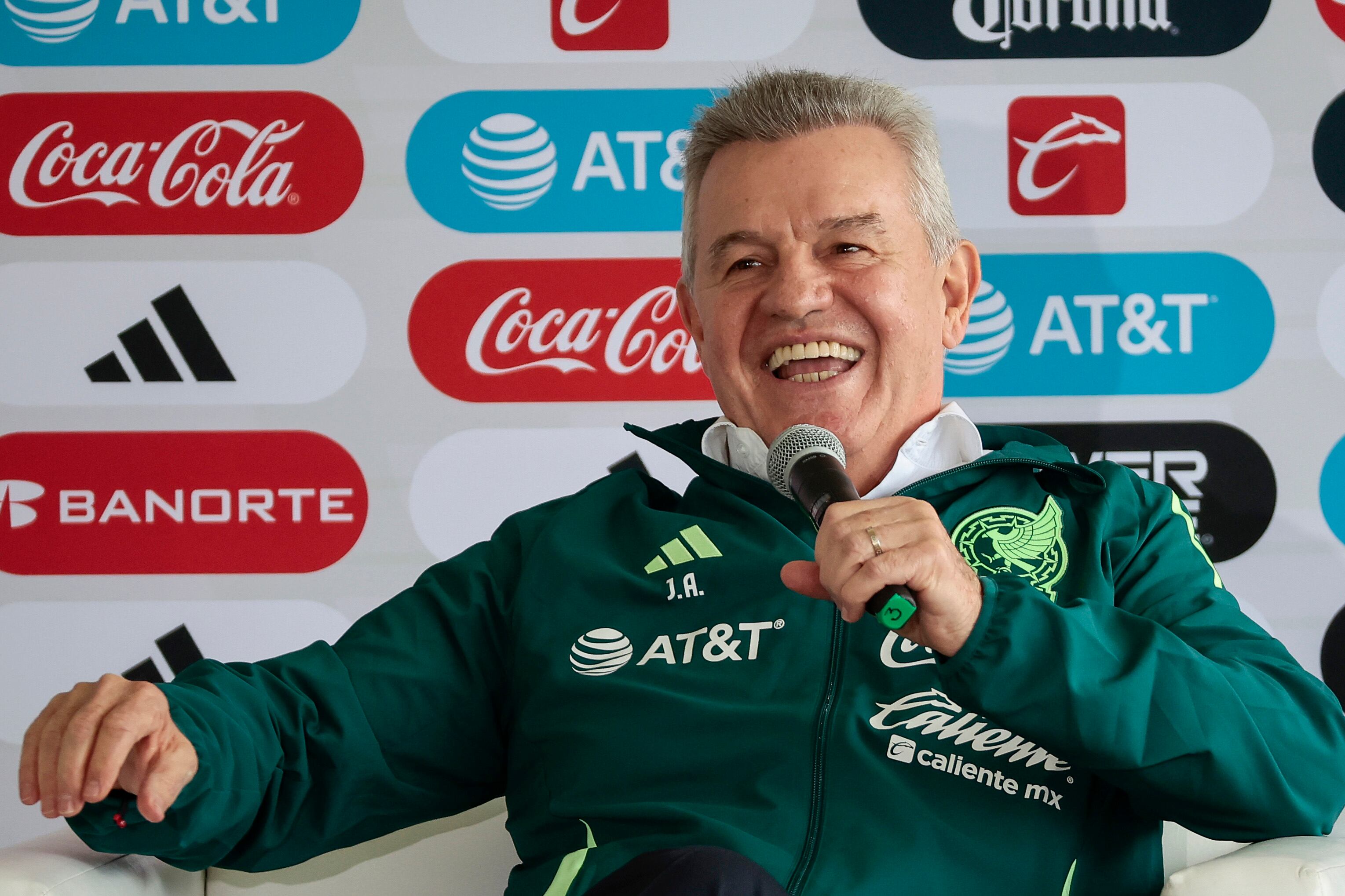 Javier Aguirre acabó con los rumores y reveló dónde estará viviendo tras asumir la dirección técnica de la selección mexicana (EFE/José Méndez)
