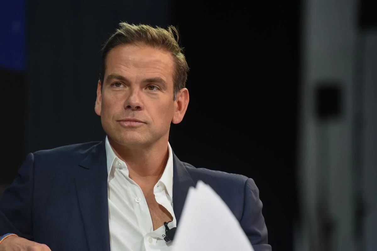 Después de años de especulaciones, el hijo mayor de Rupert Murdoch, Lachlan Murdoch, ha sido el elegido para dirigir del vasto imperio mediático de su padre.
Foto: Stephanie Keith/Getty Images