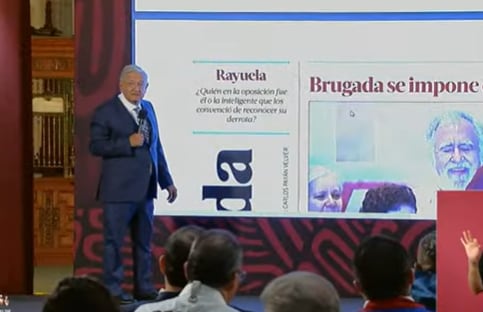 AMLO felicita al periódico La Jornada por su 40 aniversario: “Siempre defendiendo causas justas”