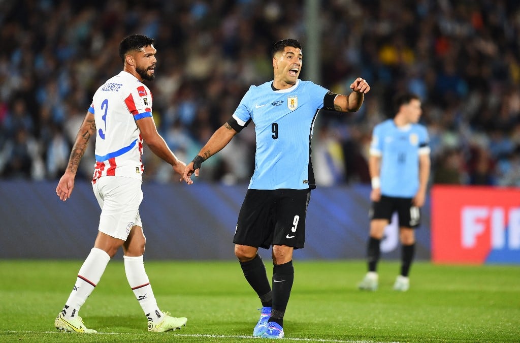 Luis Suárez en su último partido con la camiseta de la selección uruguaya ante Paraguay (DANTE FERNANDEZ / AFP)