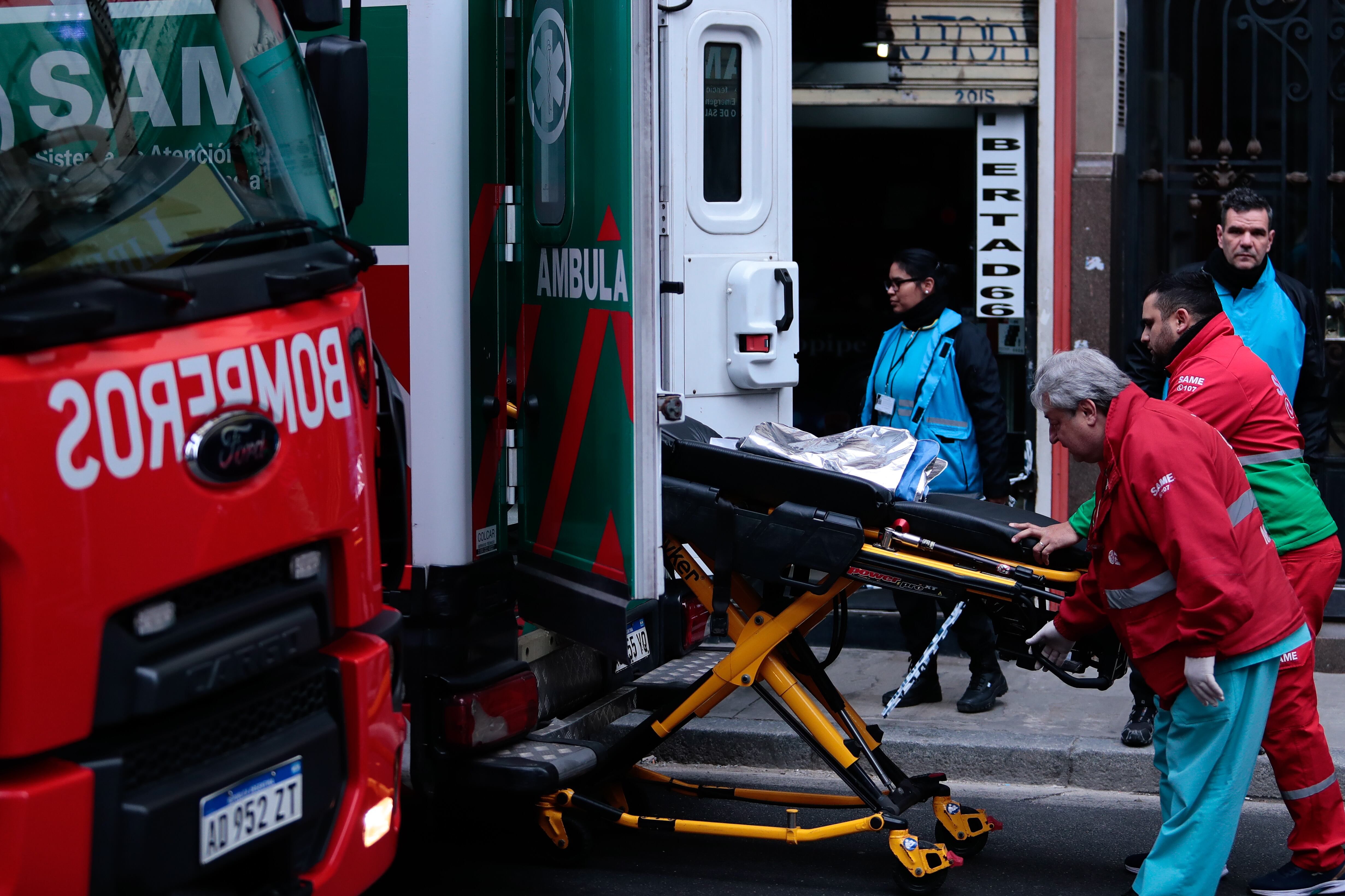 Incendio en un edificio de San Nicolás: dramático escape de una mujer de las llamas por uno de los balcones, Alberto Félix Crescenti, director del Sistema de Atención Médica de Emergencia (SAME)
(Luciano González)