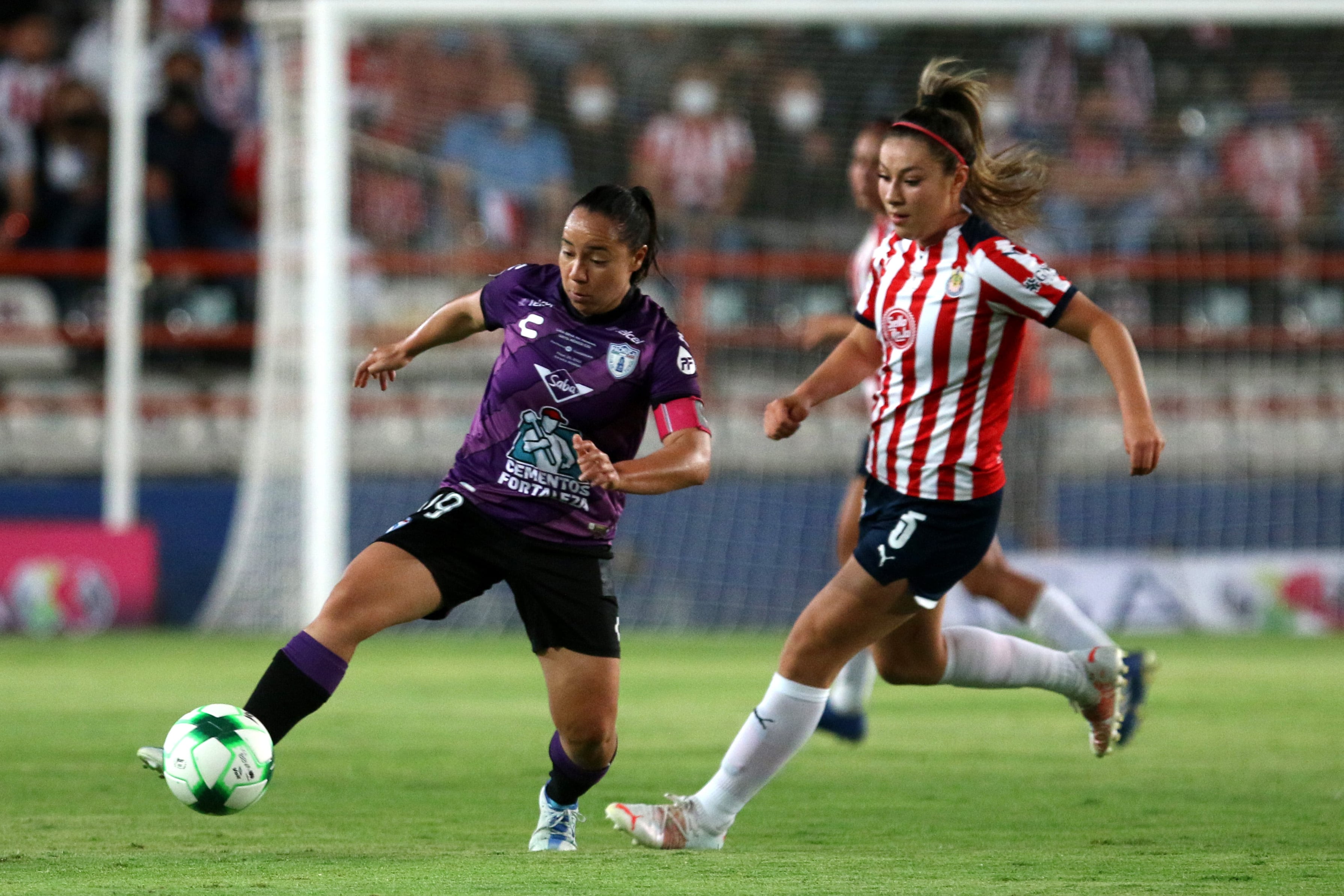 Pachuca defiende su liderazgo en la liga femenina de México ante el Guadalajara