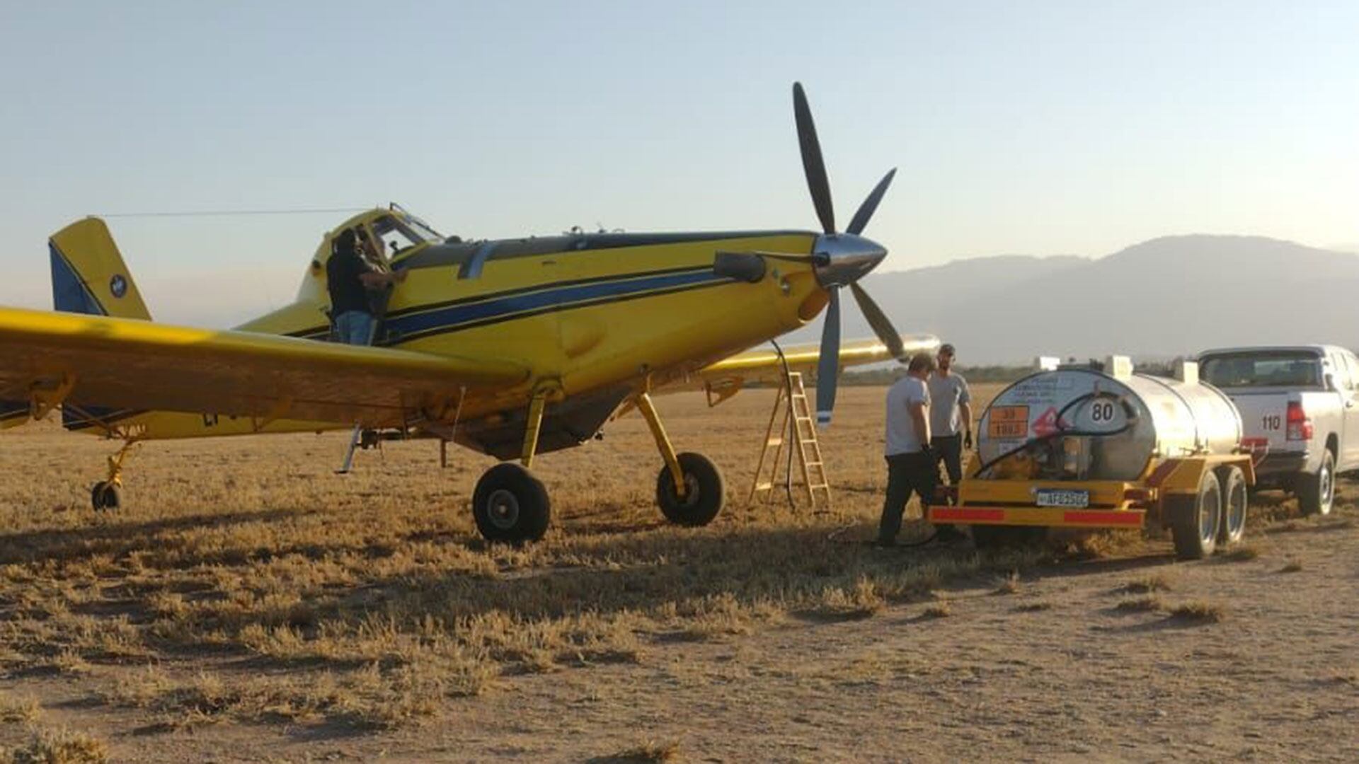 Desapareció un avión hidrante mientras combatía un incendio y buscan a su piloto