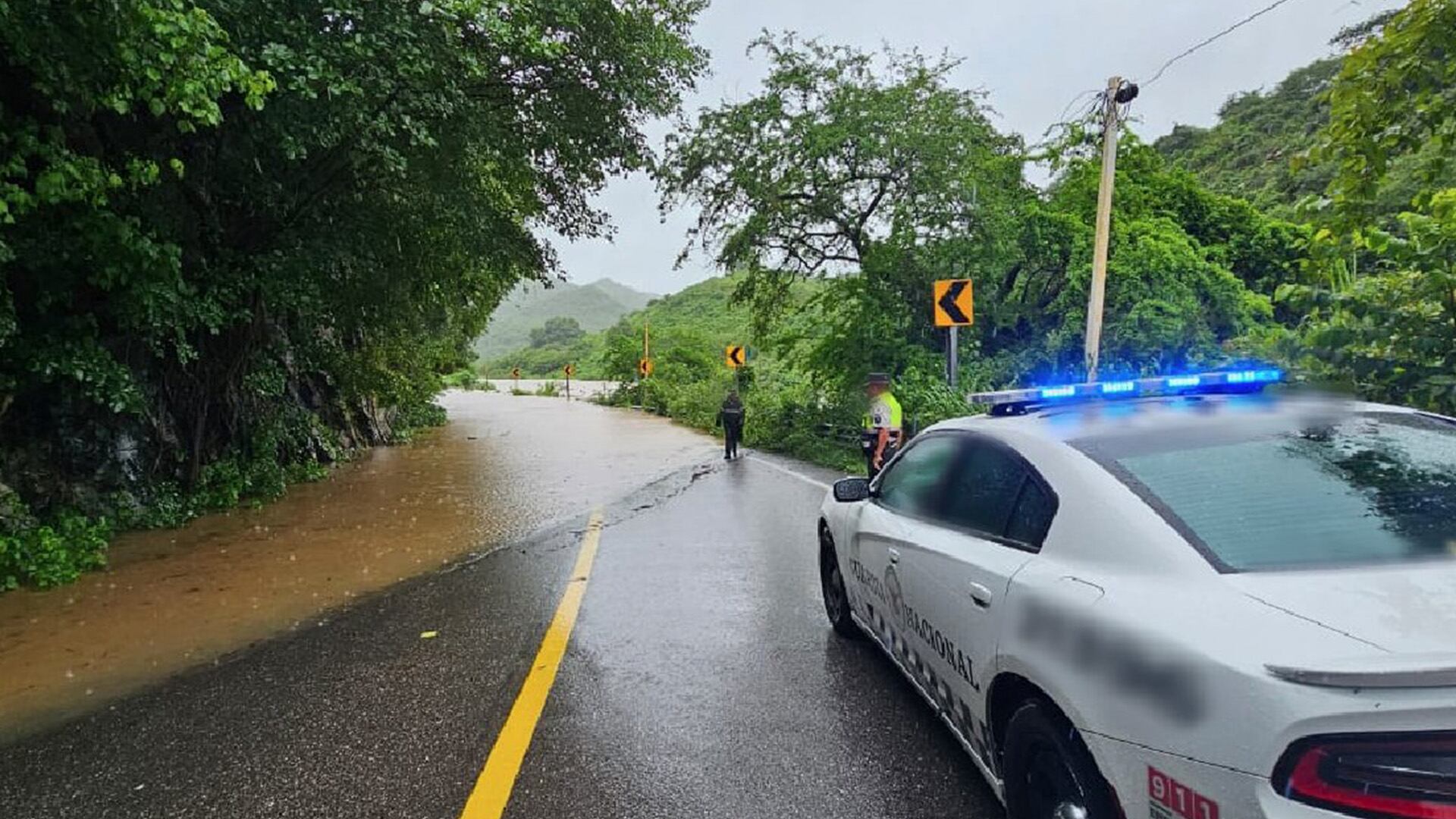 El cierre fue notificado por Caminos y Puentes Federales.