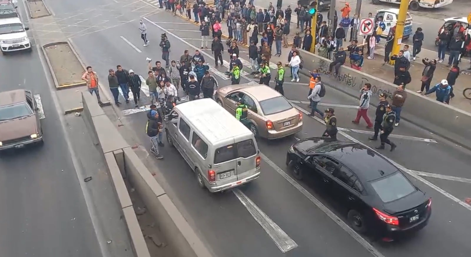 Paro de transportistas en Lima Norte. Créditos: Villa Los Reyes TV