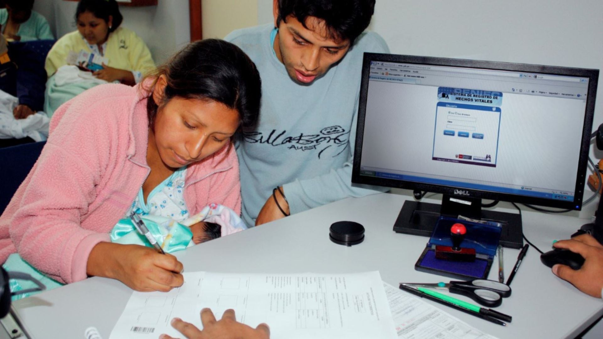 Padres pueden tramitar gratis el primer DNI de niños de 0 a 3 años hasta el 30 de junio. (Foto: Andina)