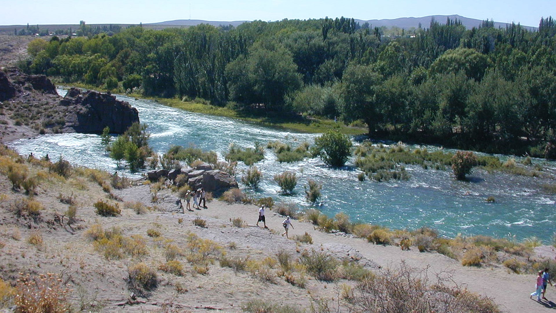 Río Atuel, eje del conflicto histórico. 