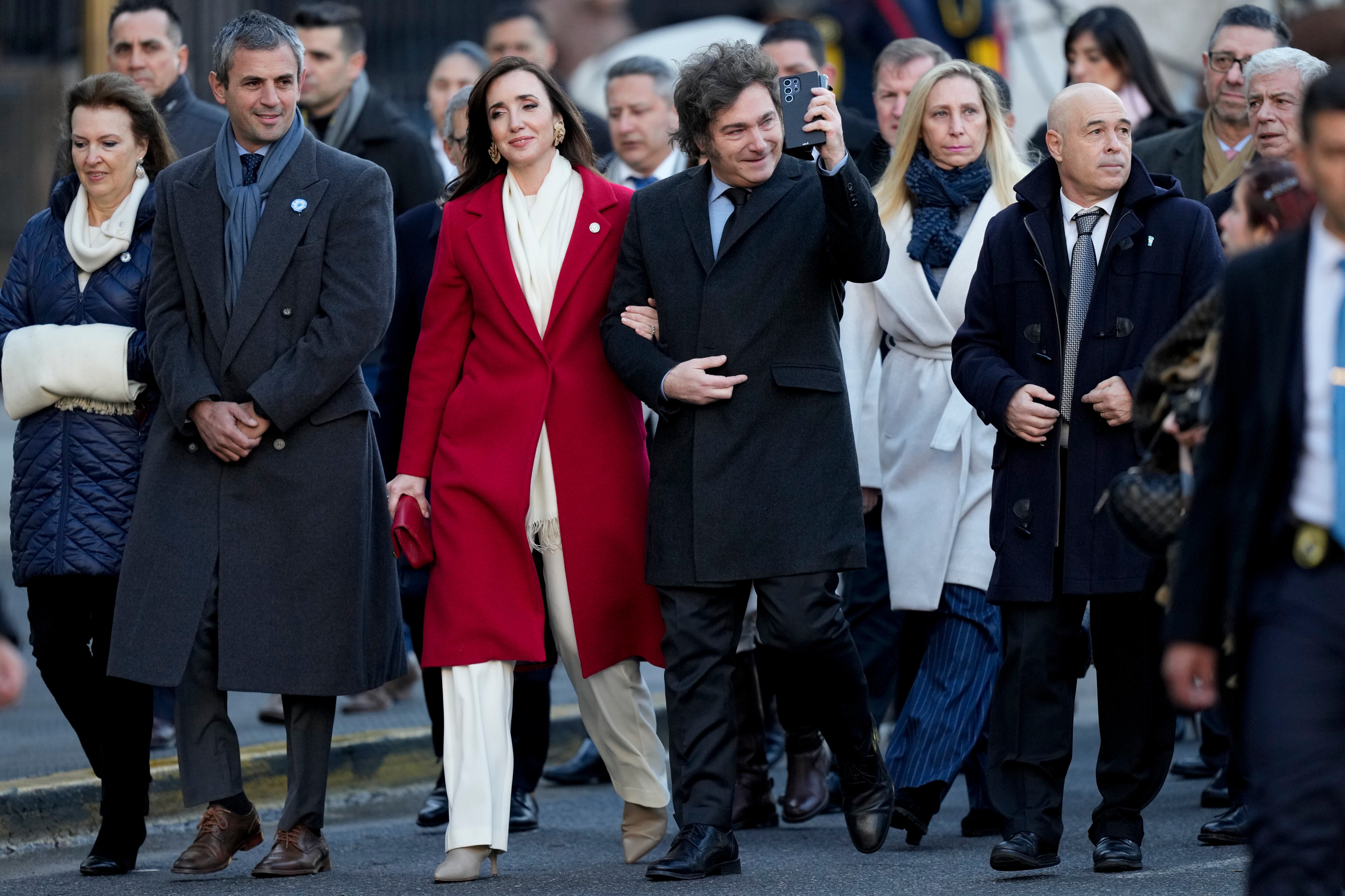 No solo no se eliminó el cepo, sino que un gobierno que se dice liberal interviene cada vez más en el mercado de cambios (AP)