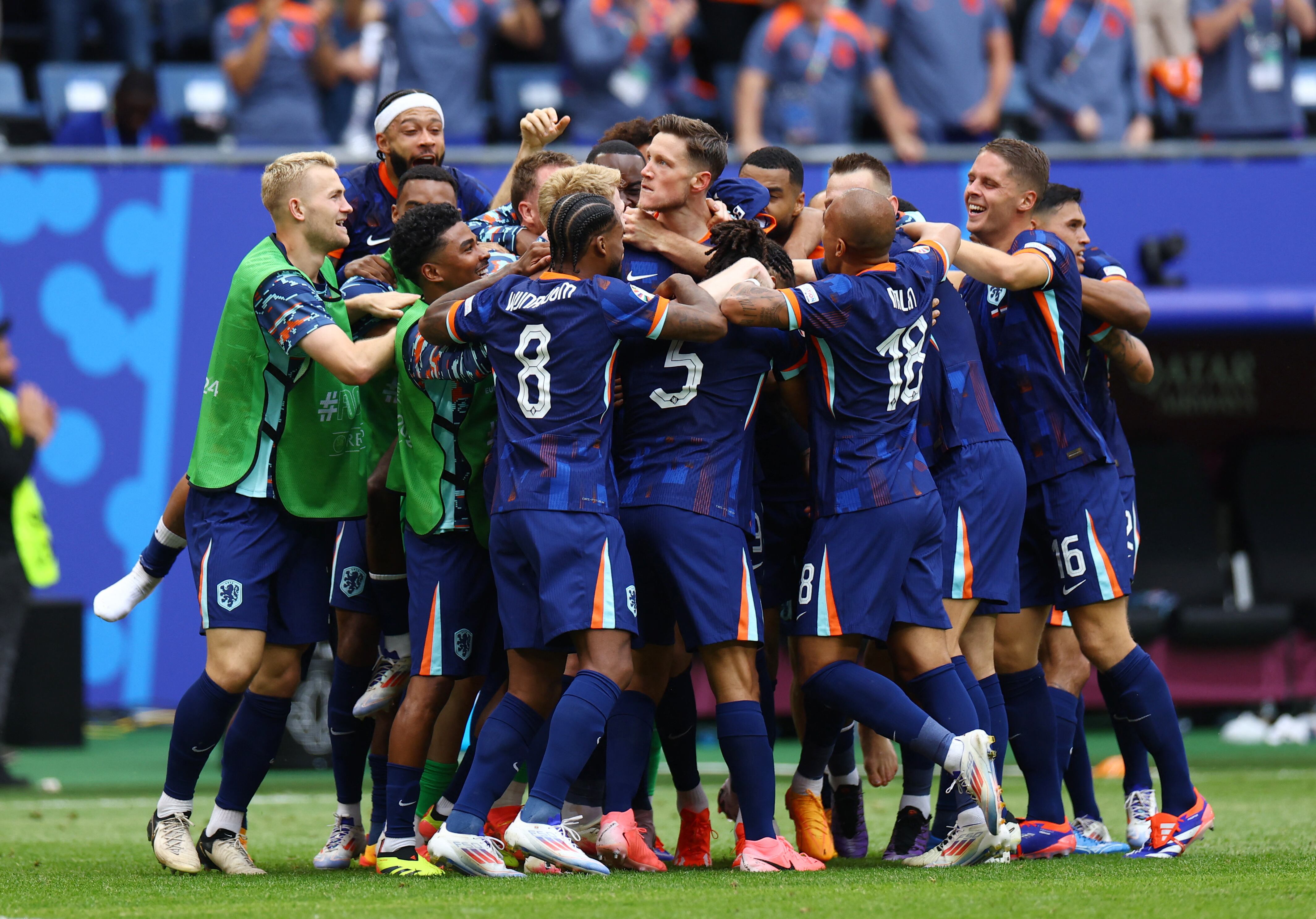 Wout Weghorst marcó el 2-1 de Países Bajos ante Polonia | 