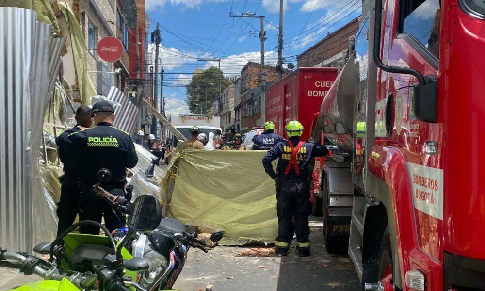 Un hombre fue aplastado por un muro en el norte de Bogotá - crédito @marovaan/X