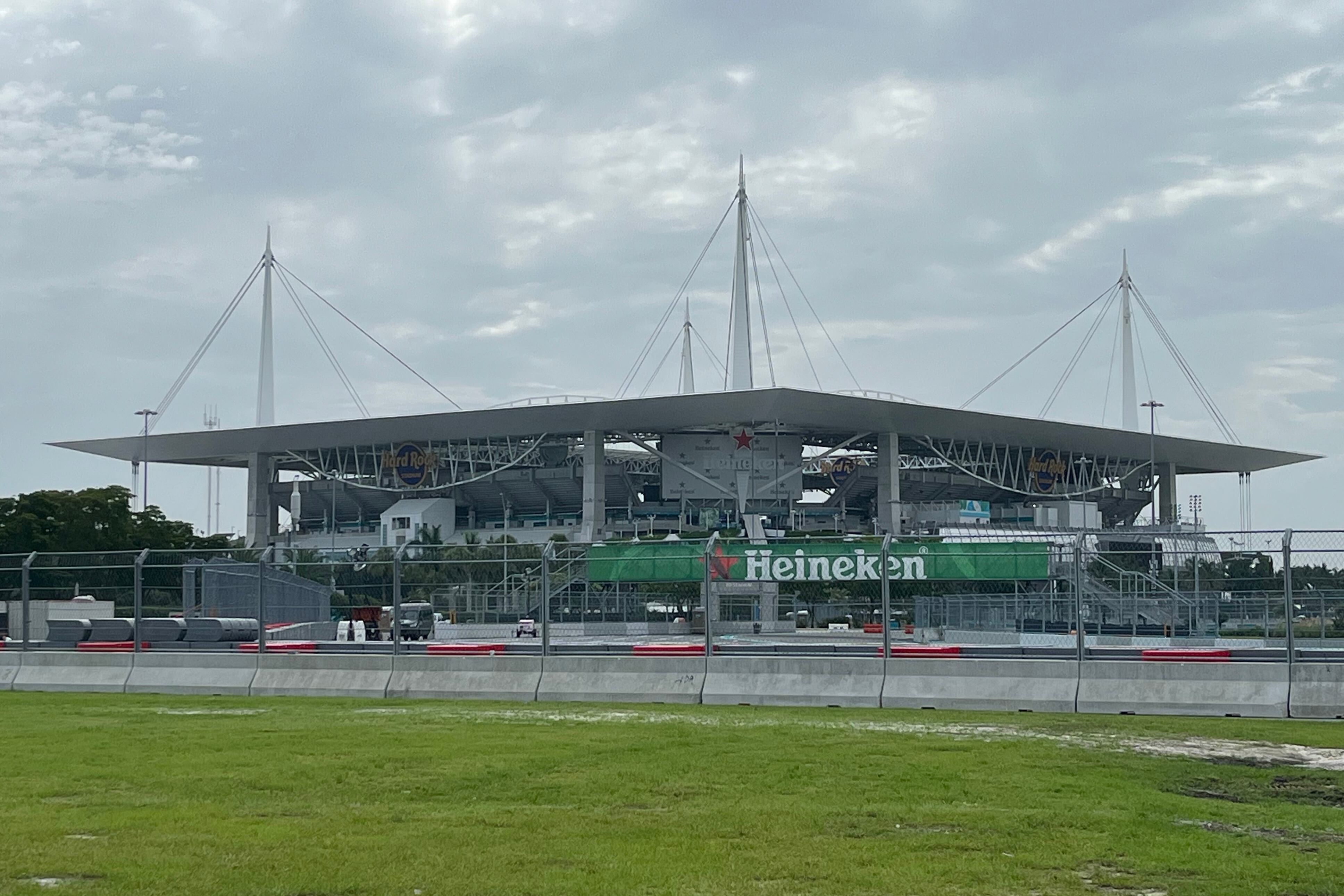 El Hard Rock Stadium, sede de la final de la Copa América 2024 entre Argentina y Colombia, en Miami Gardens (EFE/David Villafranca)
