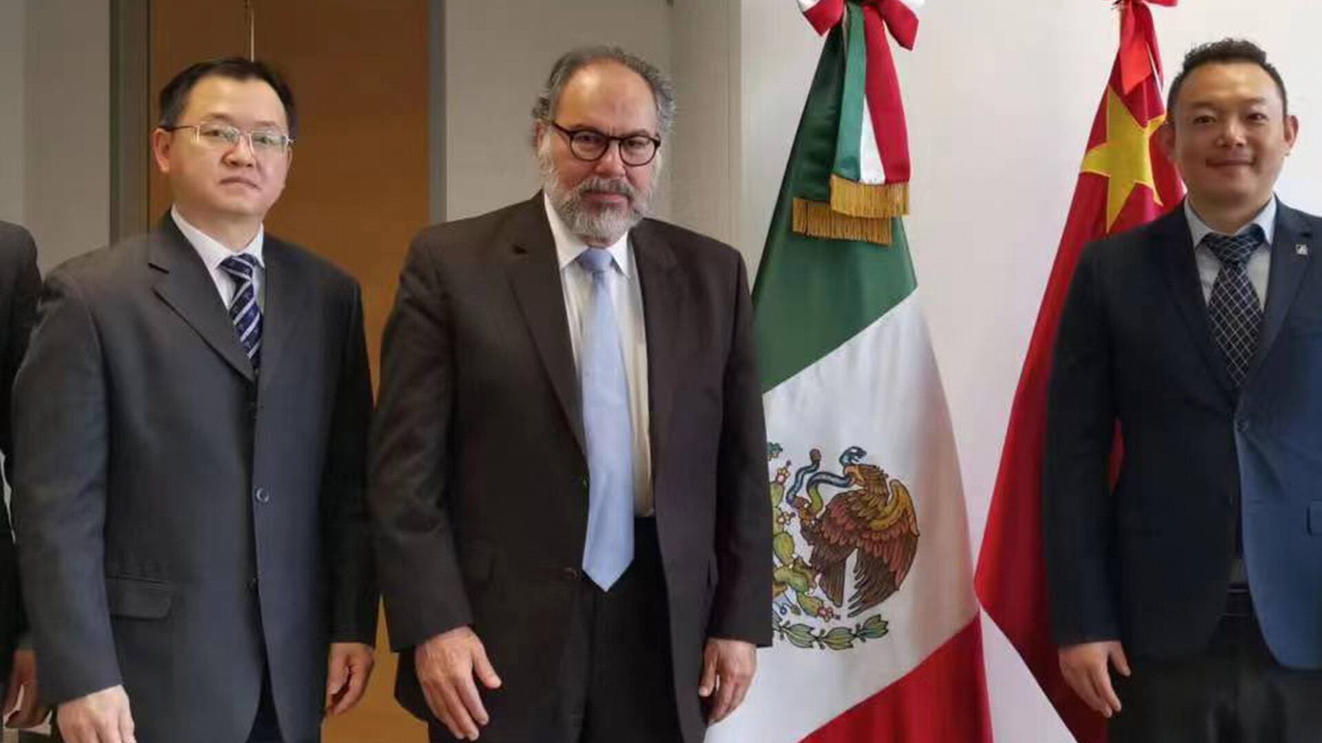 Foto de Leopoldo Michel Díaz, diplomático que insultó al cónsul general de México en Shanghái