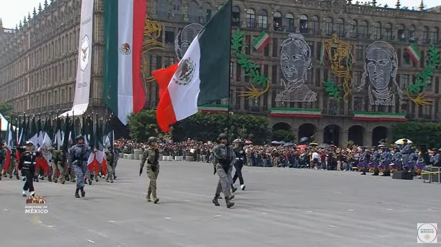 Guardia nacional encabeza el desfile por la independencia de méxico