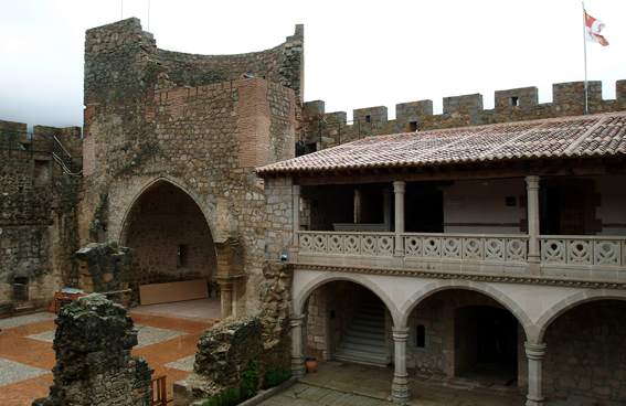 Castillo de La Adrada (Turismo Castilla y León)