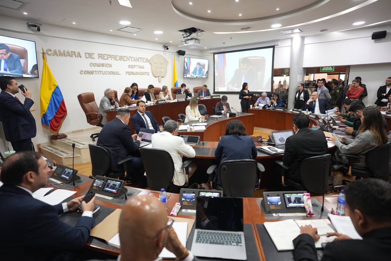 La Comisión Séptima de la Cámara de Representantes ya aprobó 70 artículos del proyecto de reforma pensional - crédito @CámaraColombia/X
