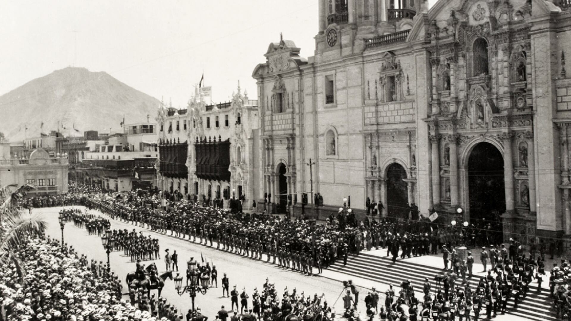 Desfile escolar - Fiestas Patrias - colegios - Augusto B. Leguía - Perú - 3 de julio