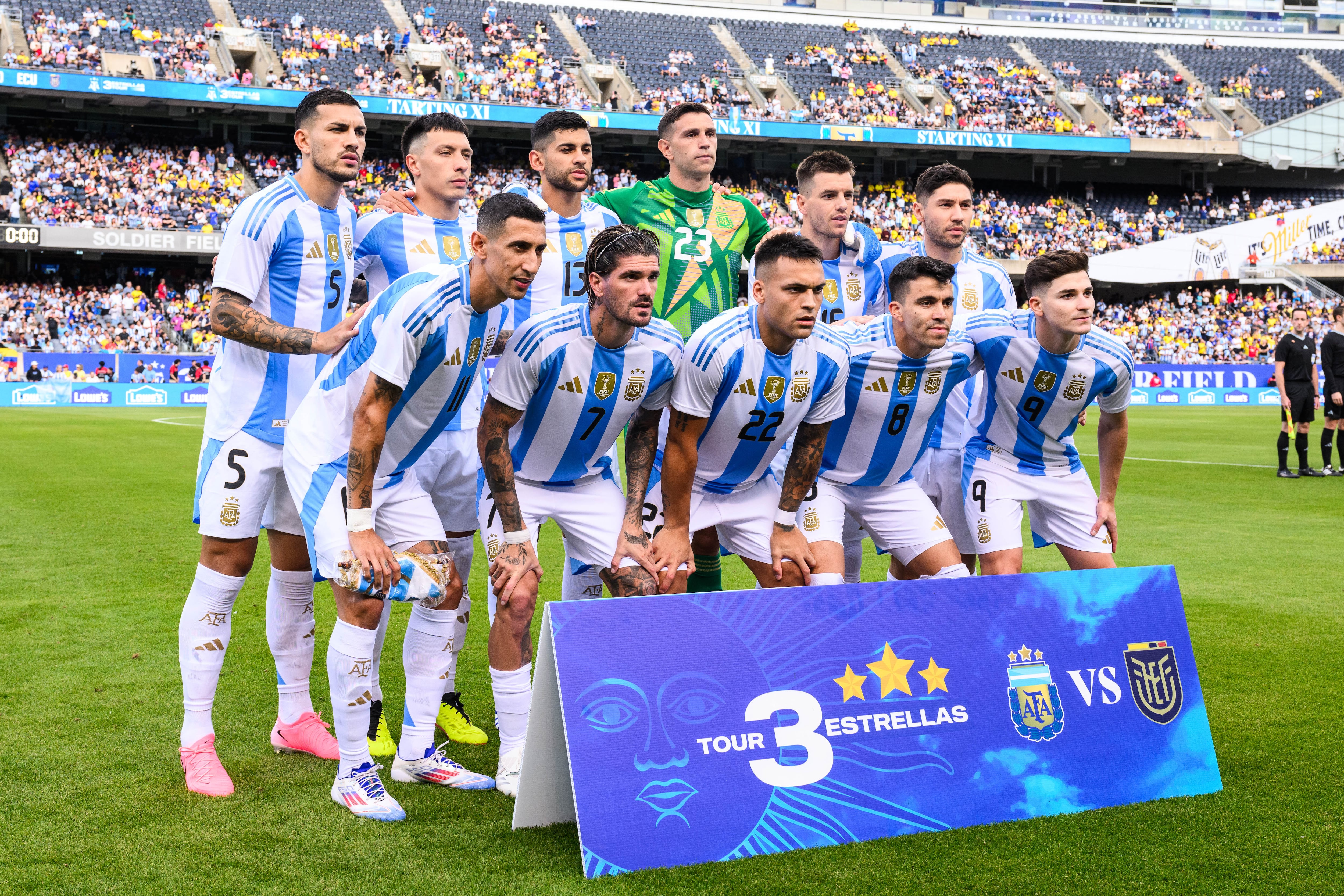 La Scaloneta posa en el amistoso ante Ecuador. Foto: Daniel Bartel-USA TODAY Sports