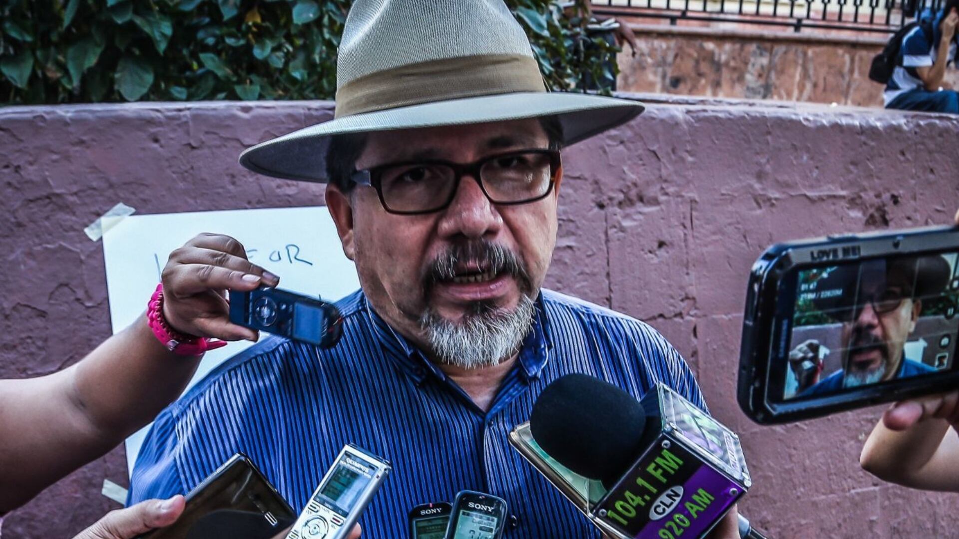 El periodista Javier Valdez fue asesinado el 15 de mayo de 2017 a unas calles de la redacción de "Ríodoce", medio sinaloense en el cual trabajaba (Cuartoscuro)