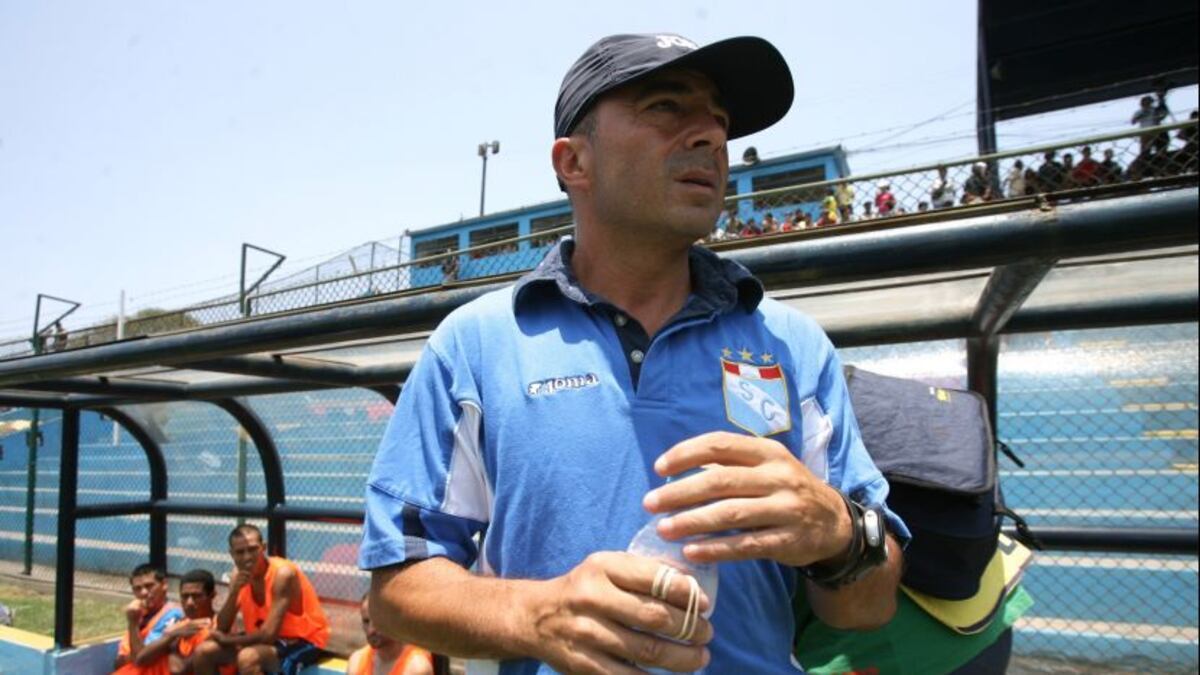 Jorge Sampaoli dio por terminado su ciclo como entrenador en Perú dirigiendo a Sporting Cristal. - Crédito: GEC