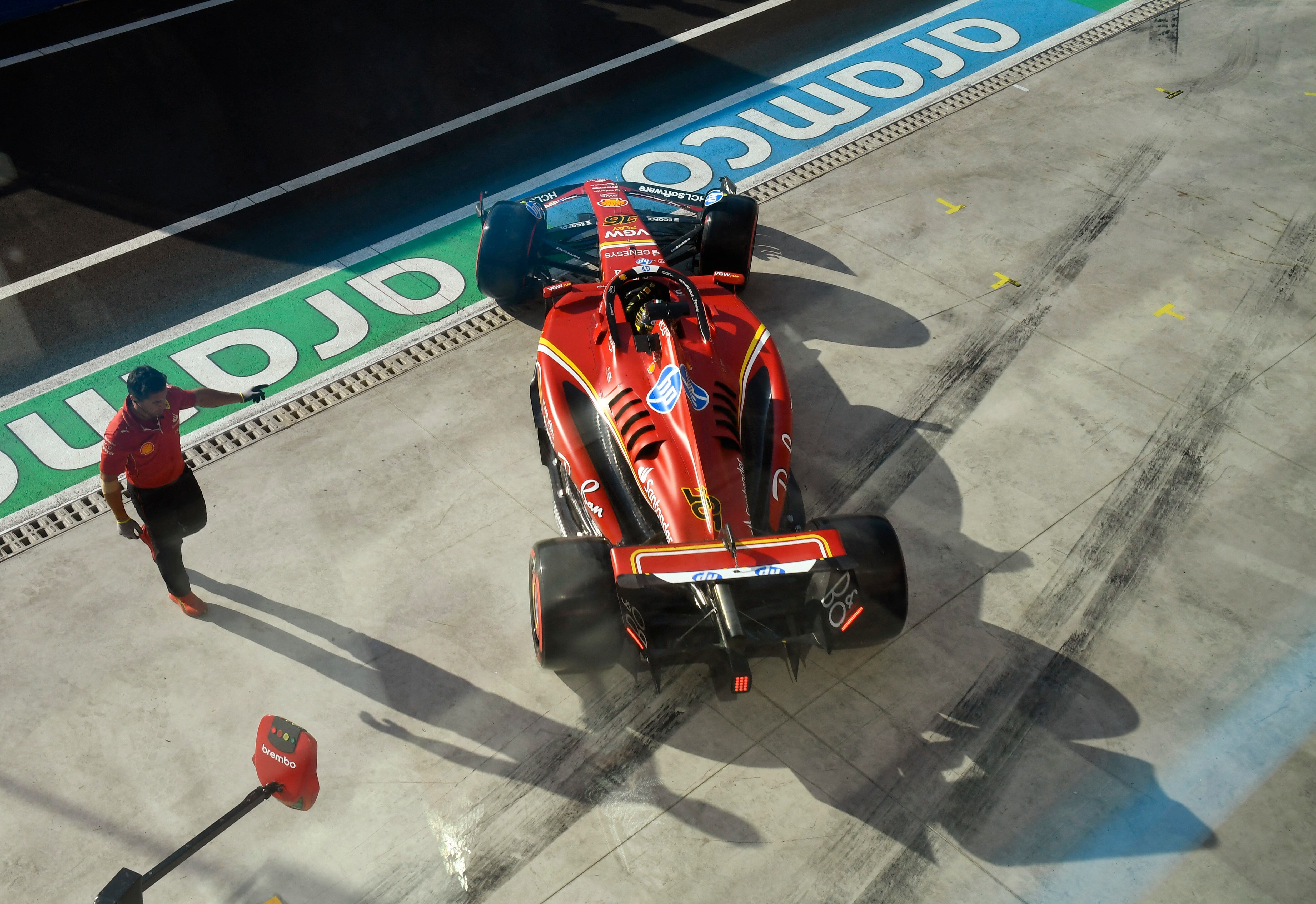 Hasta ahora, Leclerc registró el mejor tiempo (Foto: Reuters/Massimo Pinca)