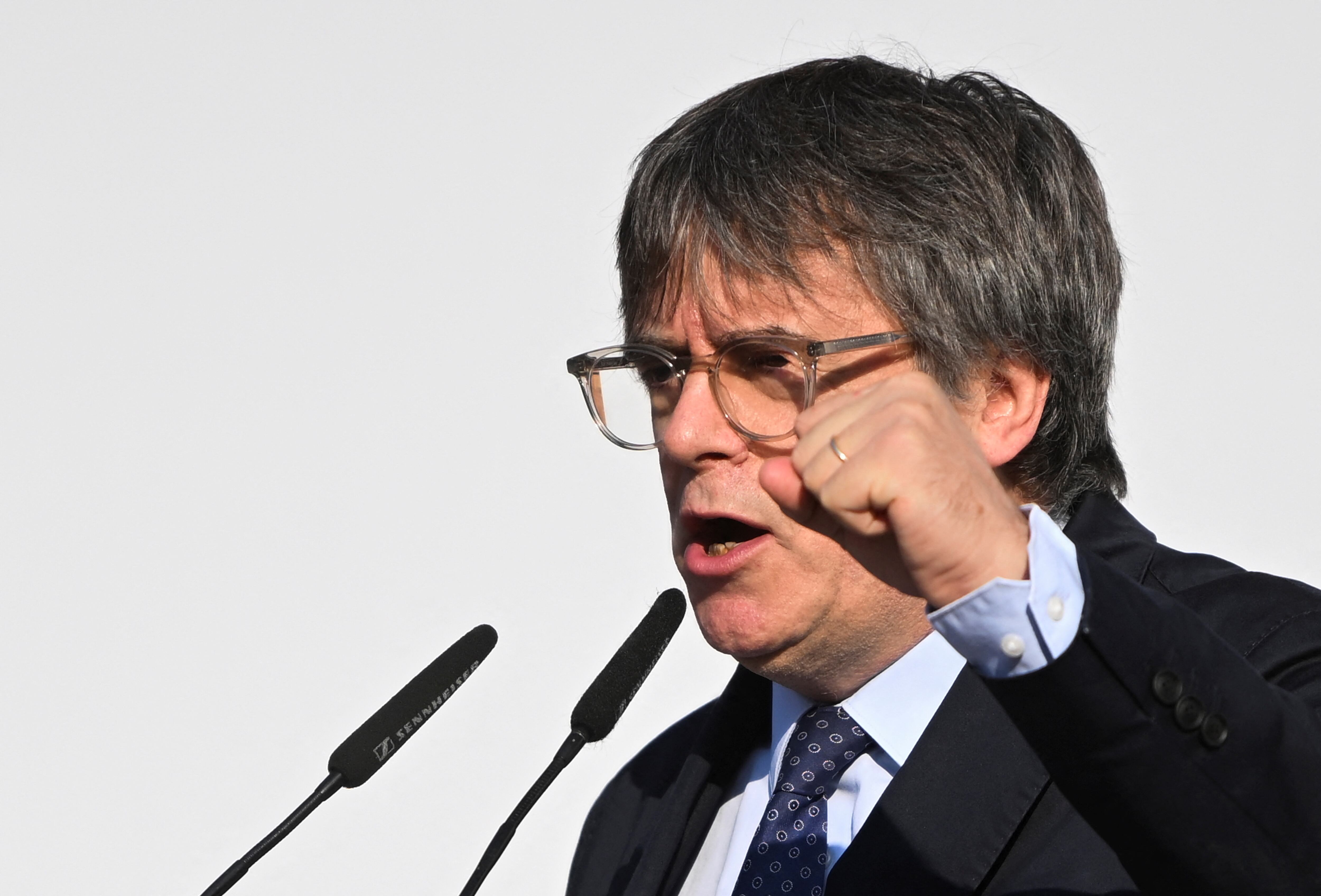 El líder de Junts per Catalunya, Carles Puigdemont, en Barcelona, ​​España, a 8 de agosto. 2024. (REUTERS/Nacho Doce)