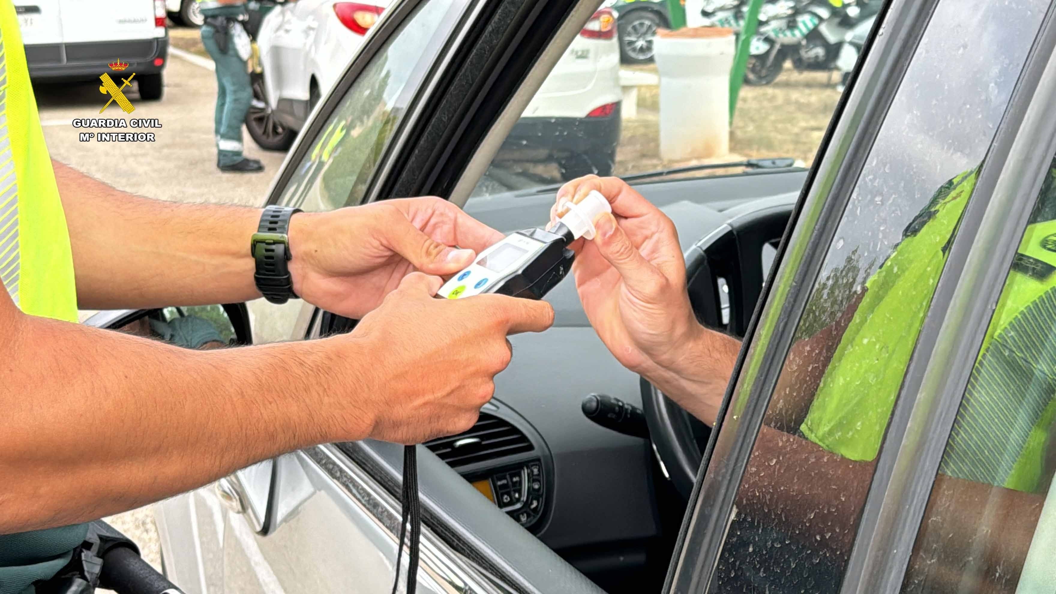 Estos son los únicos vehículos que ni la Policía ni la Guardia Civil pueden revisar en un control