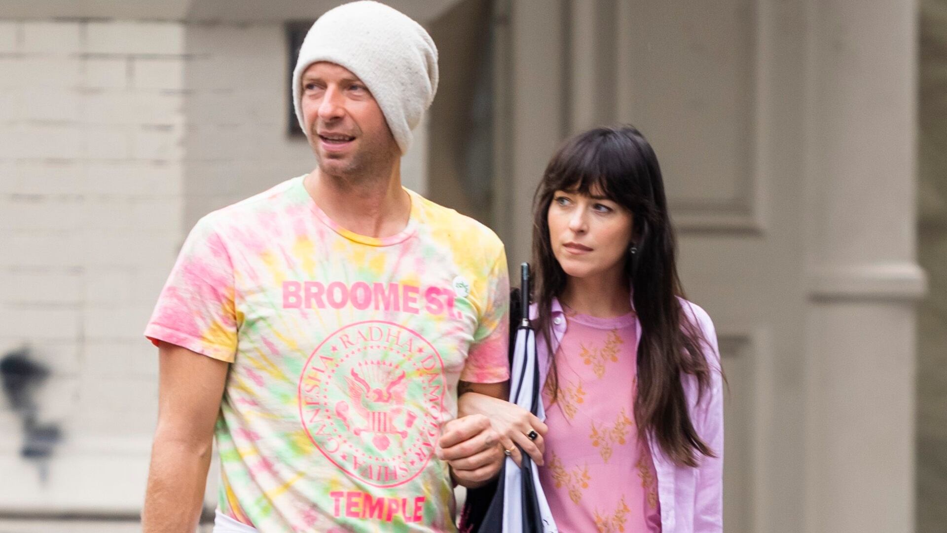 Chris Martin Dakota Johnson