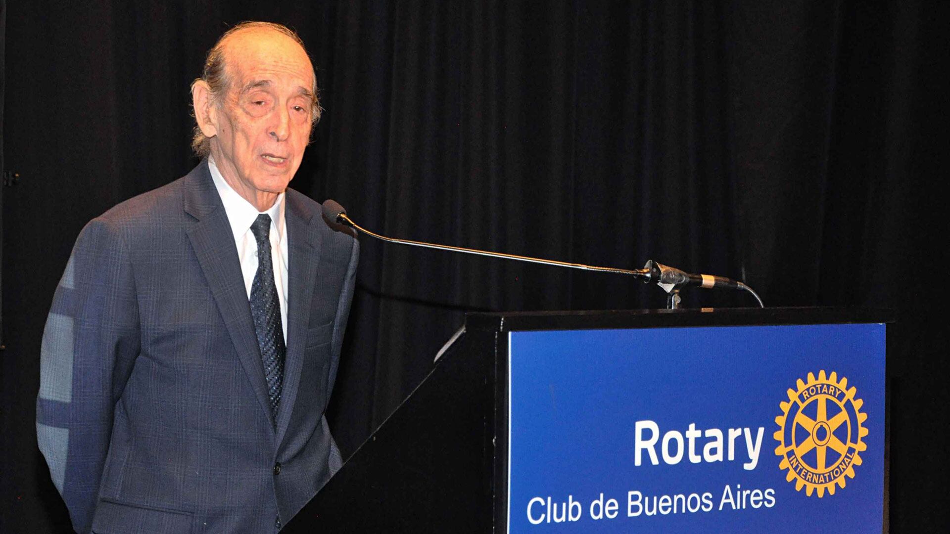 Ricardo Arriazu Rotary Club