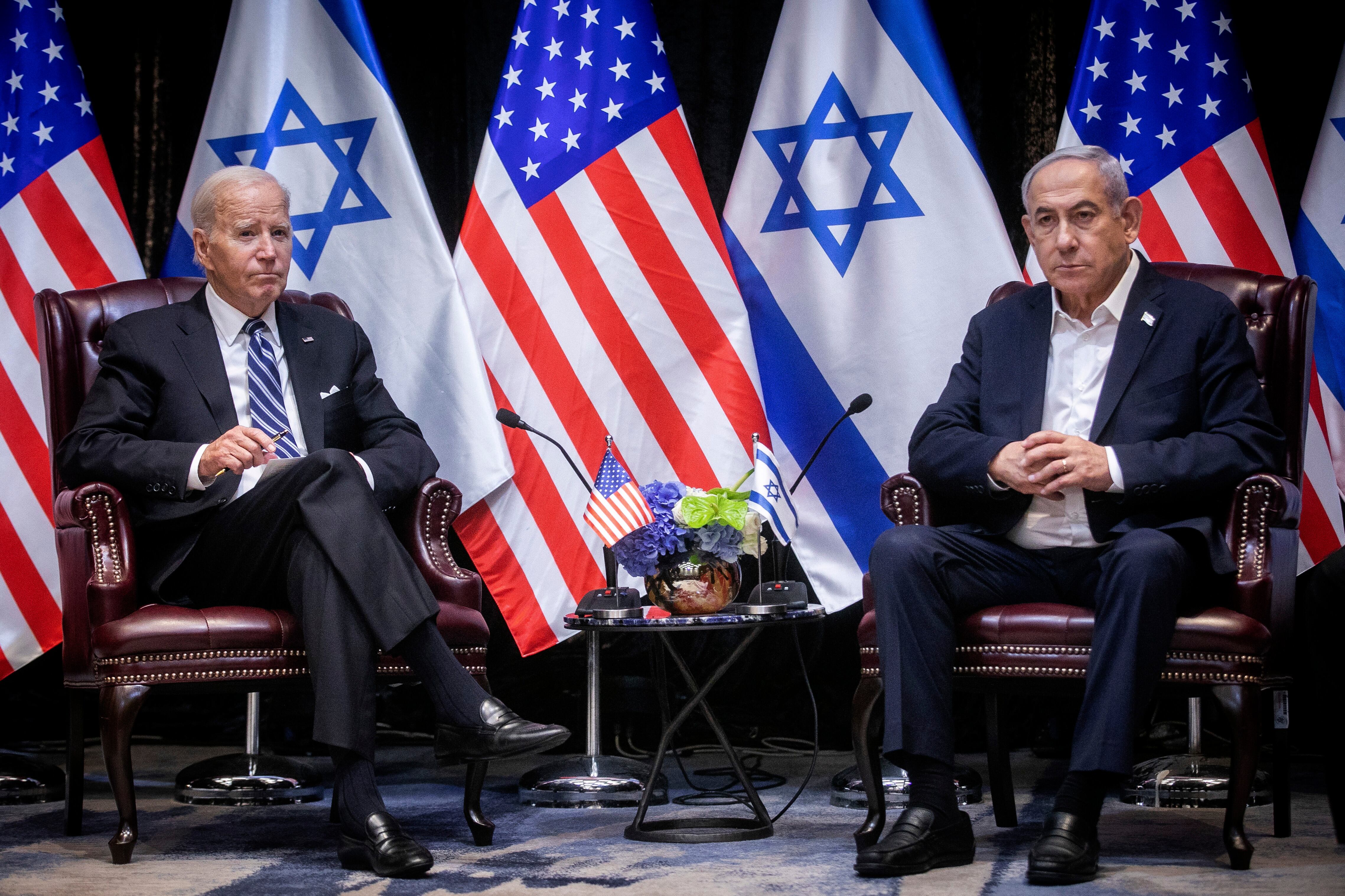 Fotografía de archivo de un encuentro entre el presidente de EE.UU., Joe Biden, y el primer ministro de Israel, Benjamin Netanyahu. EFE/Miriam Alster
