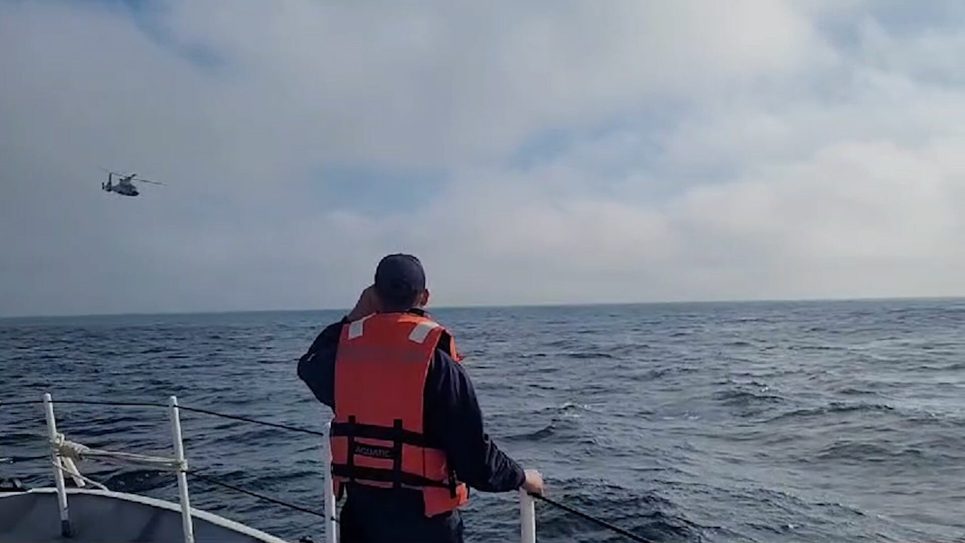 Continúa la búsqueda de los dos tripulantes en Mar del Plata.