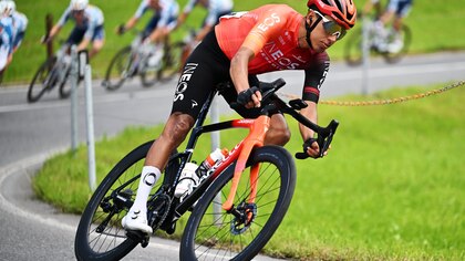 Egan Bernal llegó quinto en la etapa cuatro de la Vuelta a Suiza: el colombiano ascendió en la general