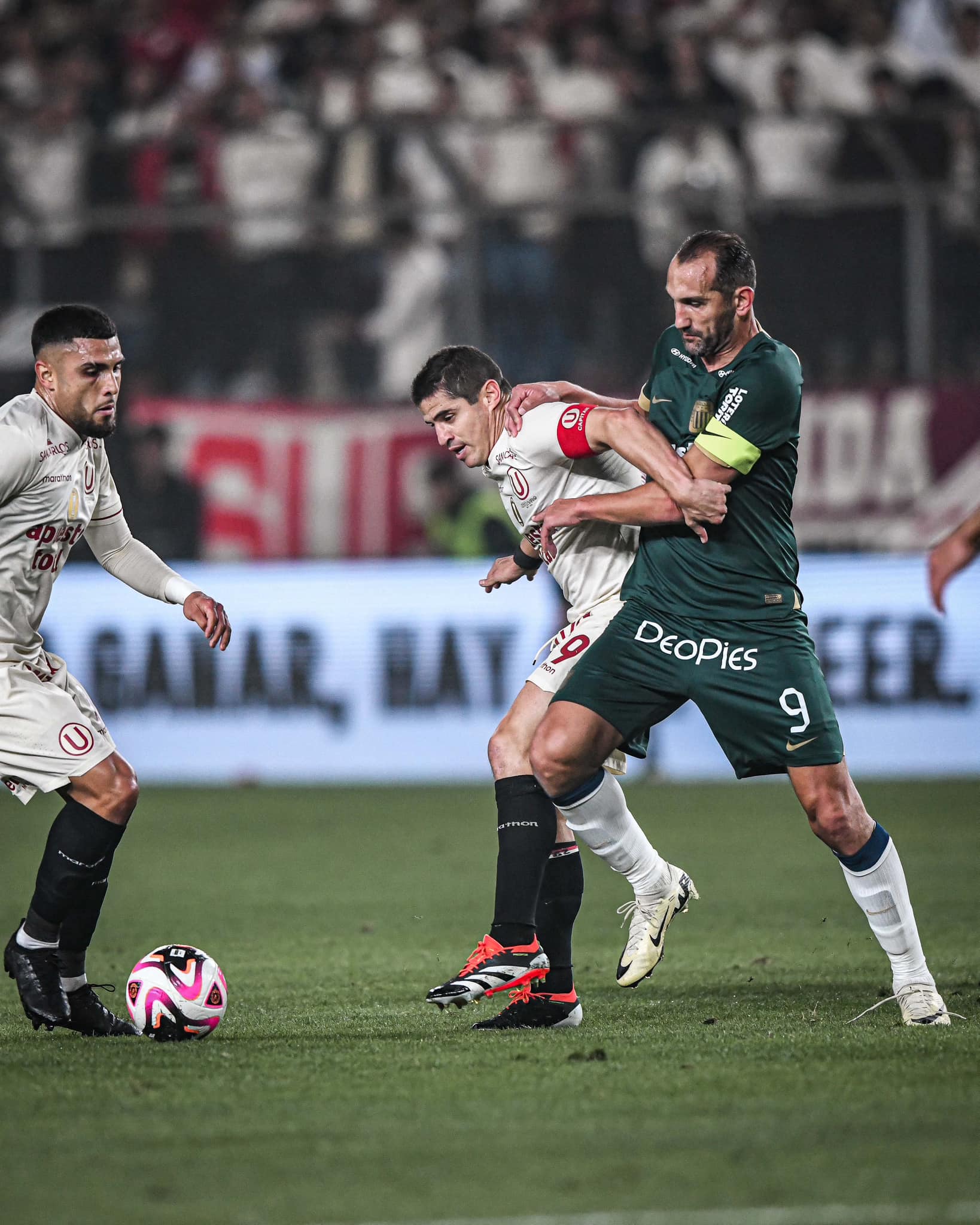 Alianza Lima cayó 2‑1 ante Universitario en el reciente clásico por el Torneo Clausura.