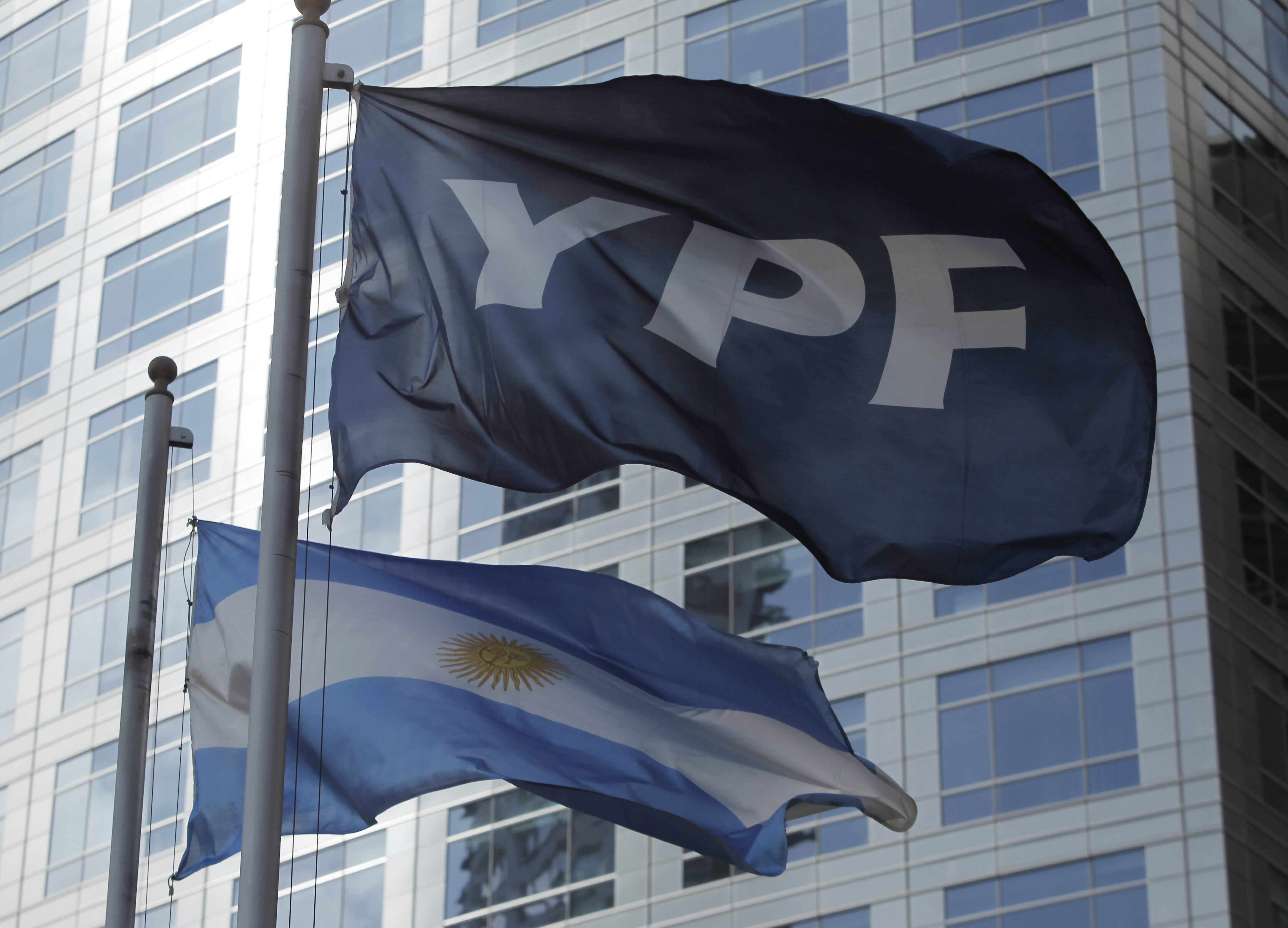 YPF tiene dos pasos claves por delante para consolidar su mega proyecto exportador de GNL (EFE/Leo La Valle)
