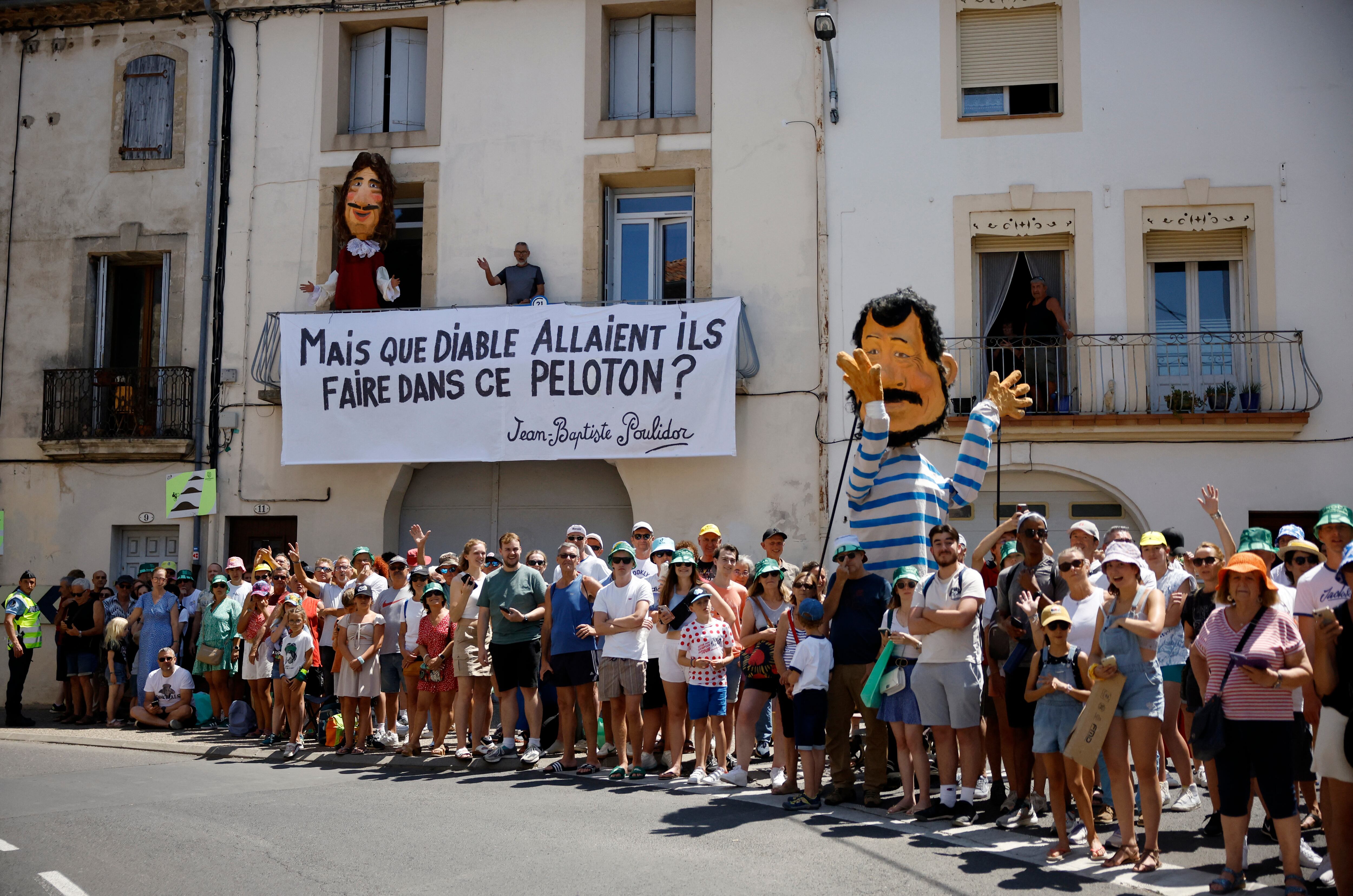 Partida en Griussan en la etapa 16 del Tour de Francia 2024 - crédito Stephane Mahe / REUTERS 