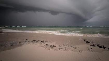 Beryl azotó la Península de Yucatán mientras aumenta el riesgo de huracán para Texas