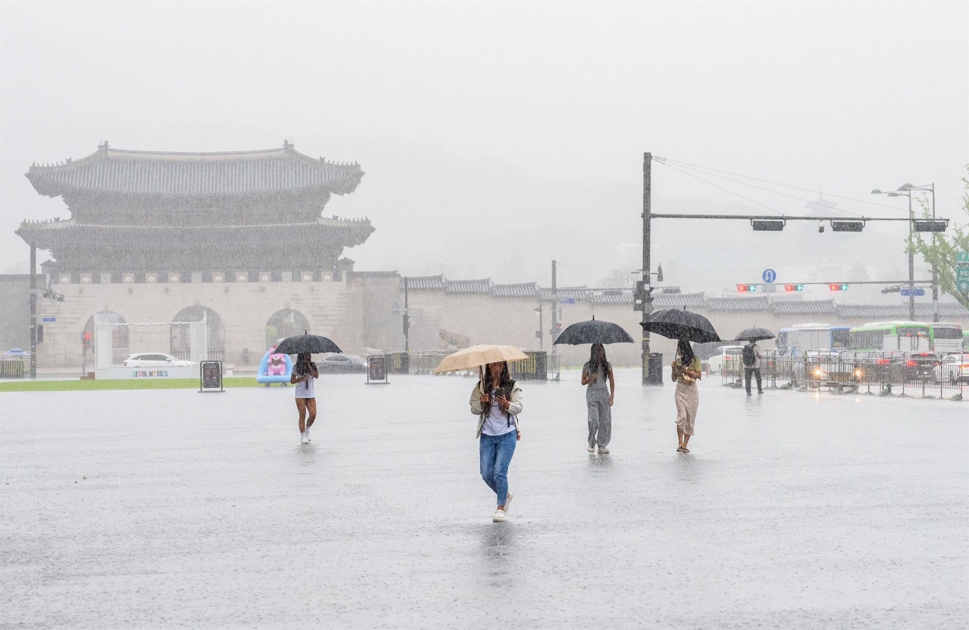 Un muerto en Japón y otro en Corea del Sur por las intensas lluvias