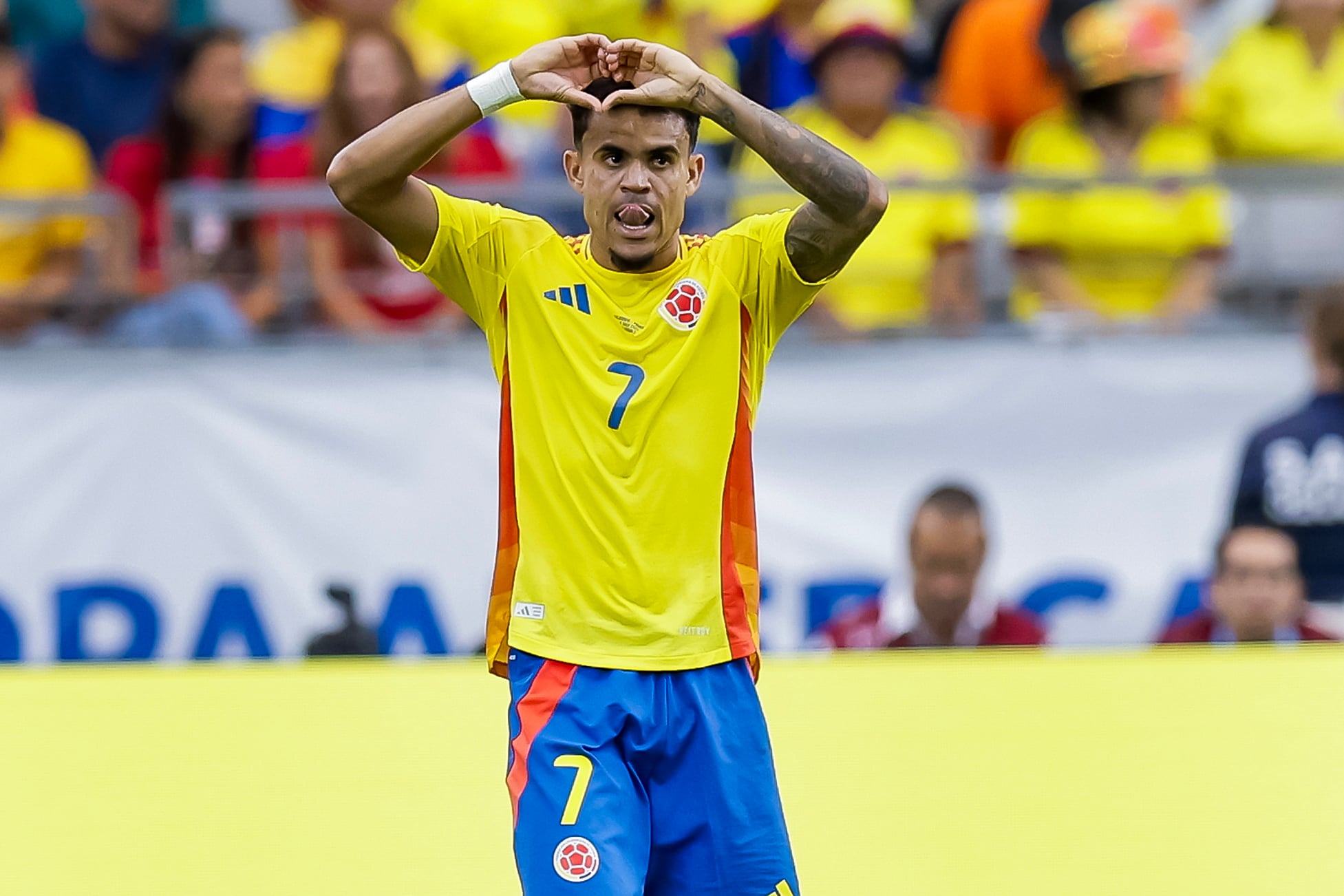 Díaz lidera la delantera del combinado cafetero. (Foto: EFE/EPA/JUAN G. MABANGLO) 