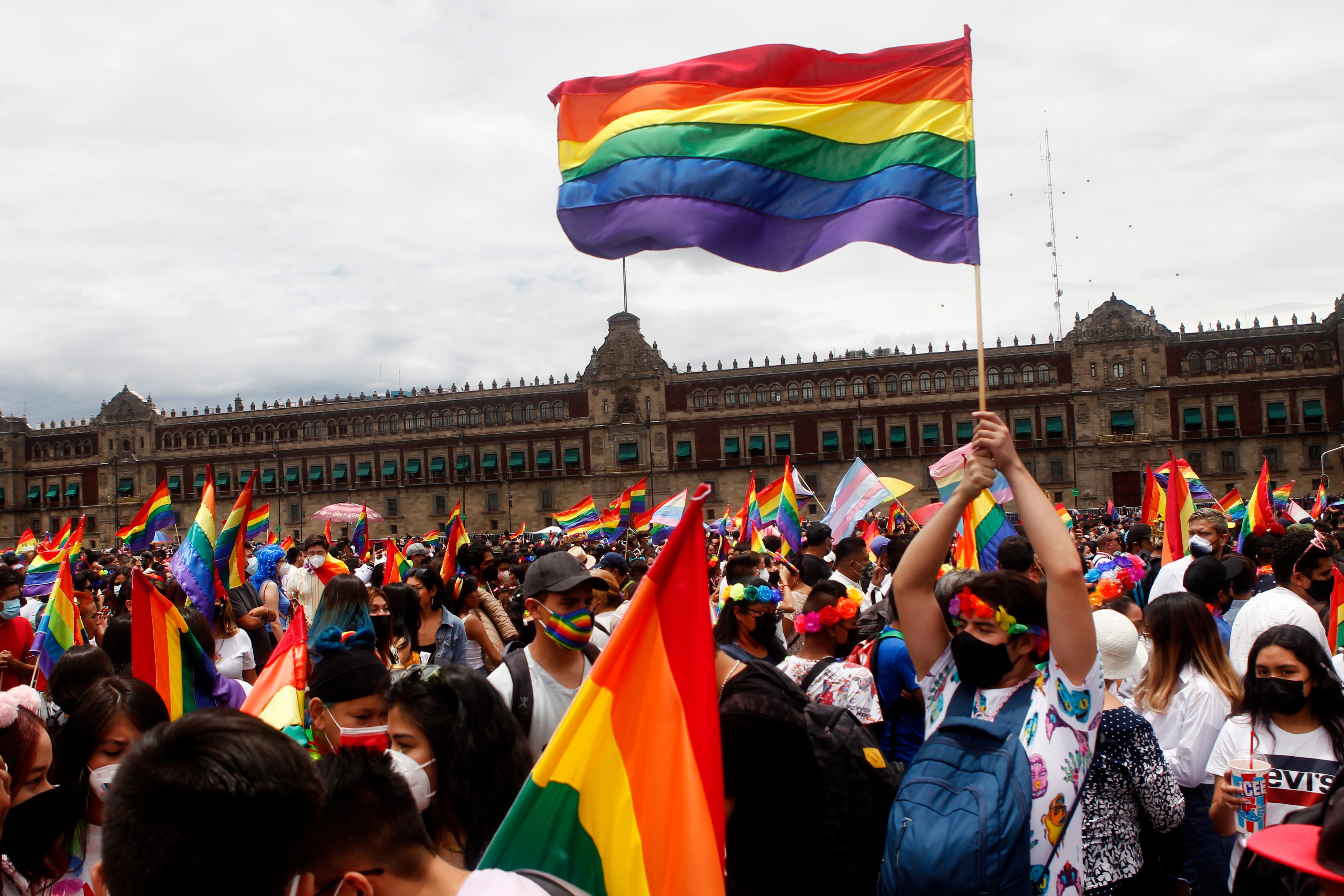 Marcha del Orgullo LGBTTTIQ en Ciudad de México, que tuvo como recorrido del Ángel de la Independencia al Zócalo capitalino. Junio 26, 2021.
Foto: Karina Herández / Infobae