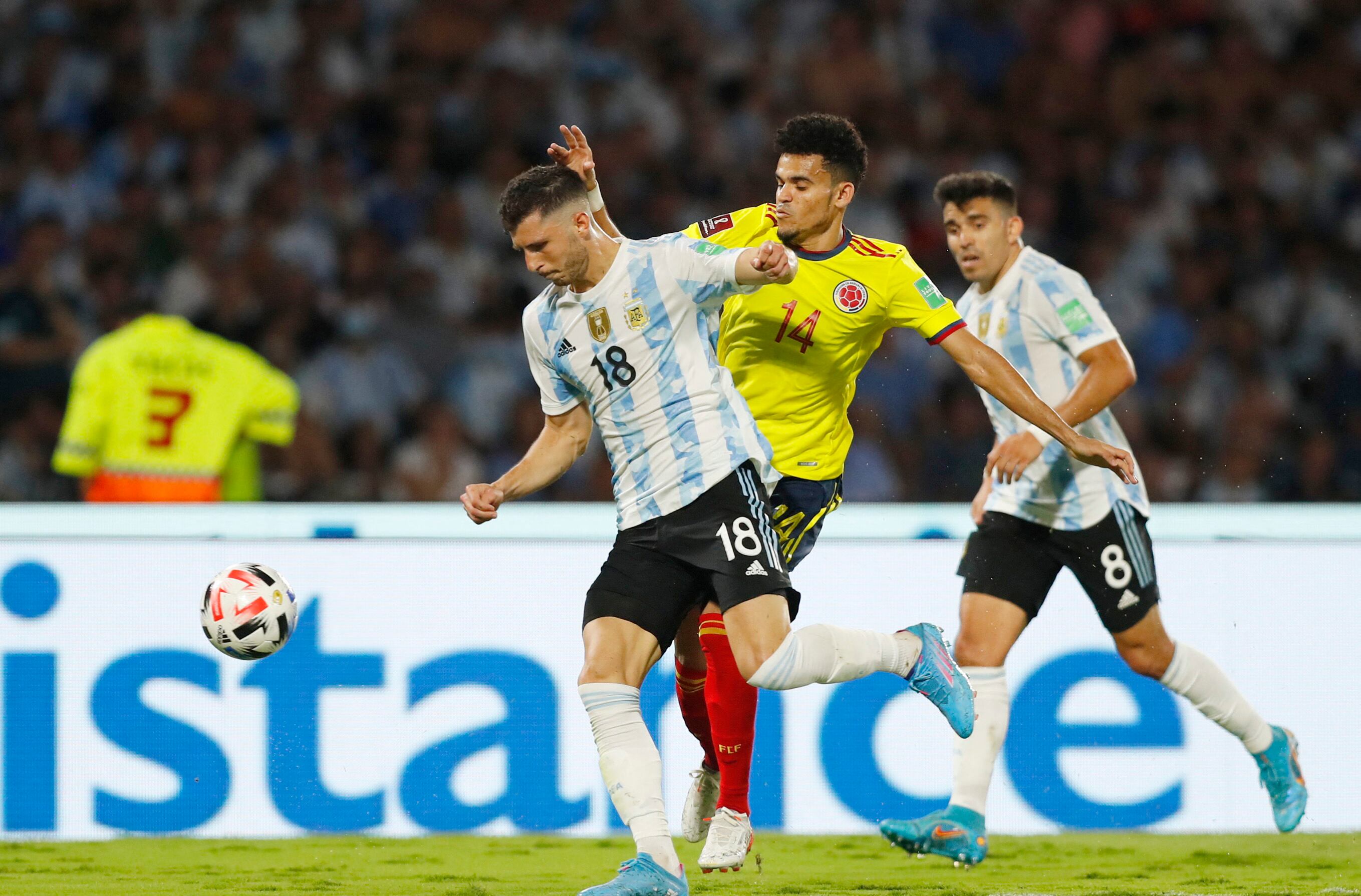 Luis Díaz y Guido Rodriguez son dos de los jugadores que se verán las caras más de dos años después, en la final de la Copa América - crédito Agustin Marcarian/REUTERS