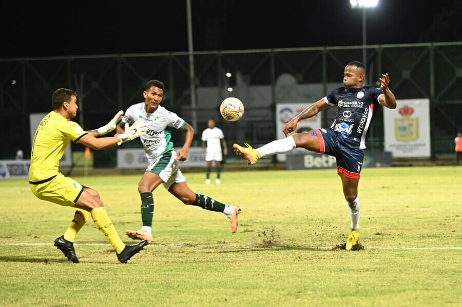 Alianza FC vs Deportivo Cali en el Estadio Armando Maestre Pavajeau  de Valledupar. crédito - Colprensa