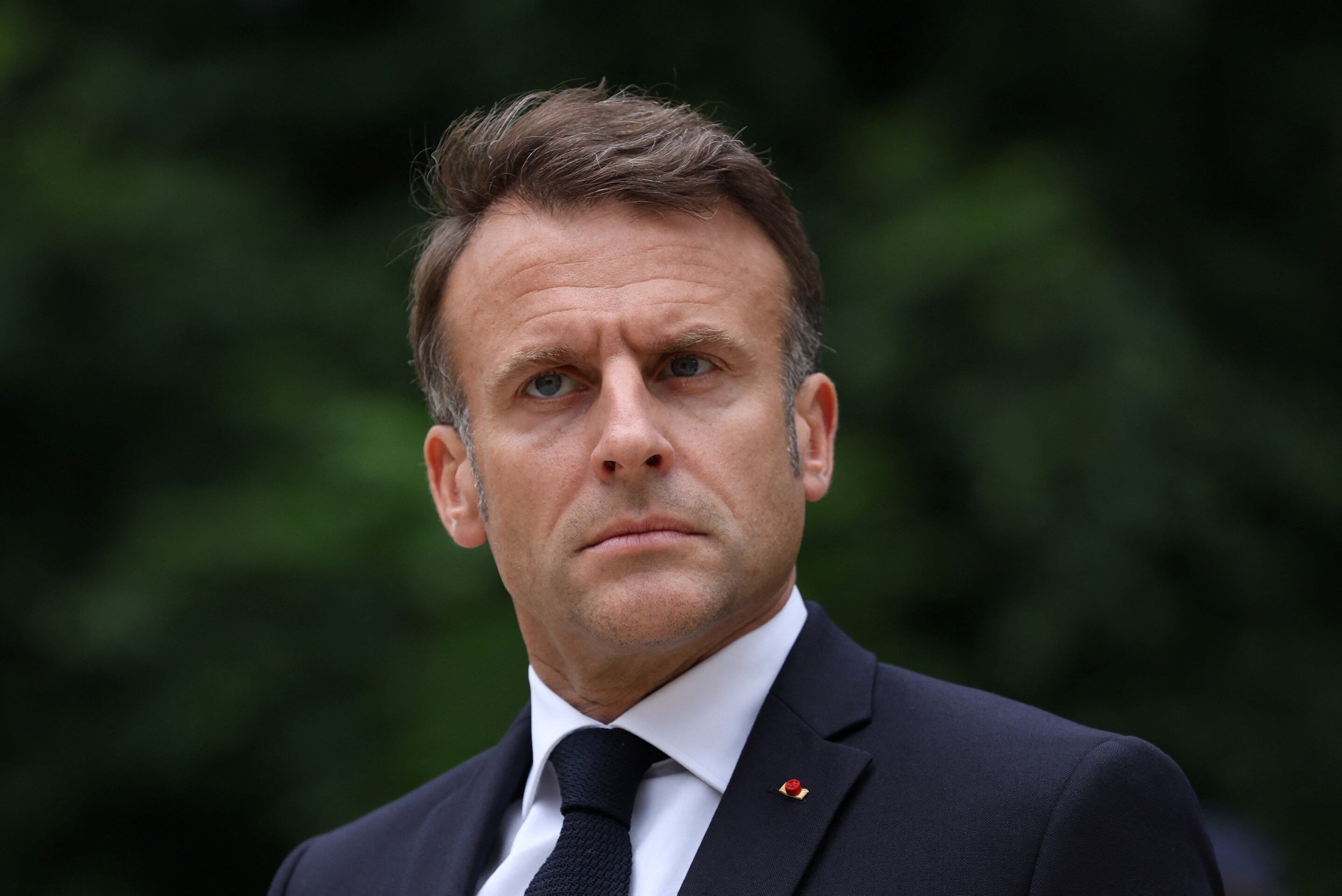 Emmanuel Macron dijo que dijo “no había duda” de que una coalición postelectoral podría incluir al partido de izquierda radical "La Francia Insumisa". (Aurelien Morissard/REUTERS)