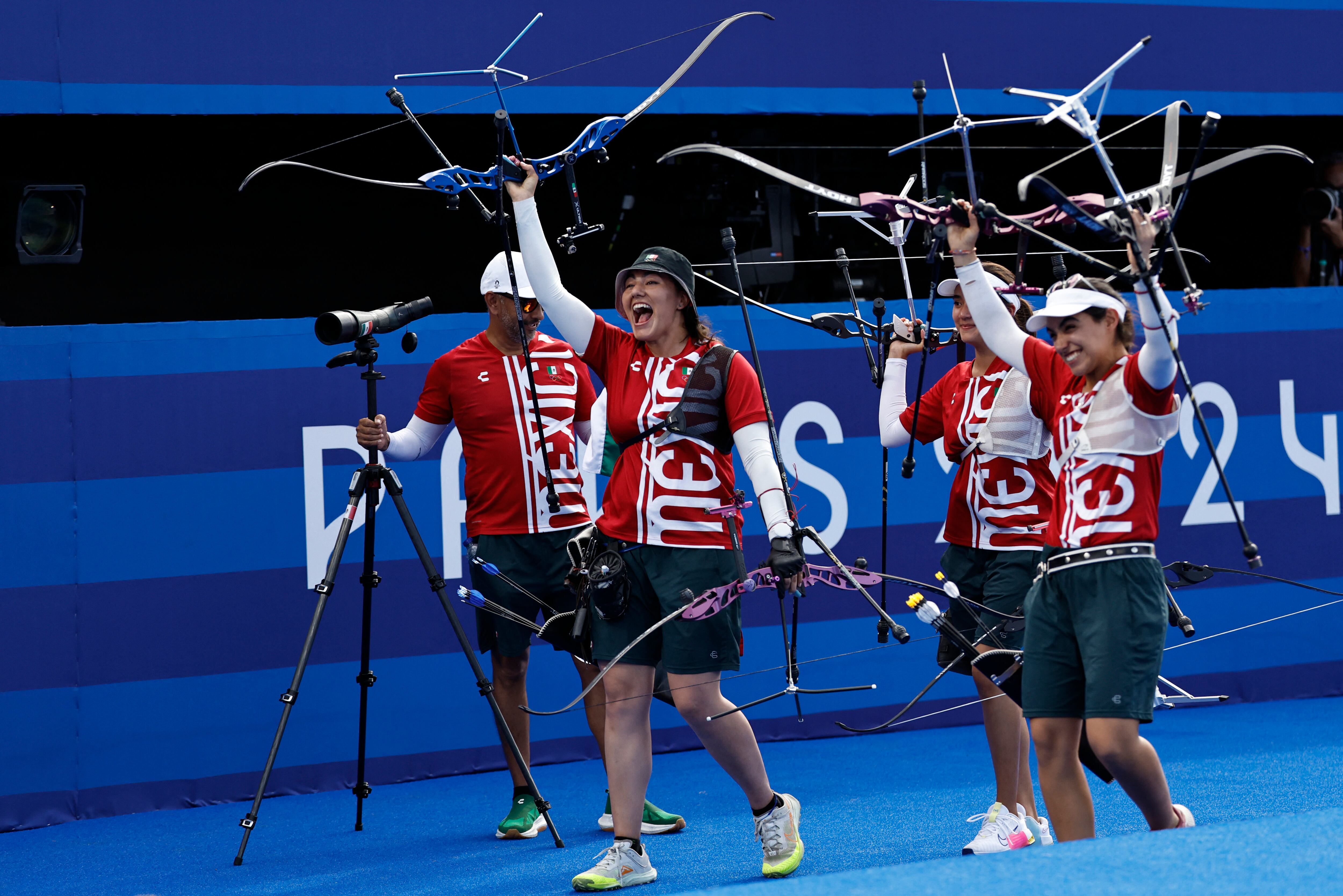  Alejandra Valencia comandó un equipo que da prospectos jóvenes para las siguientes ediciones olímpicas (REUTERS/Tingshu Wang)