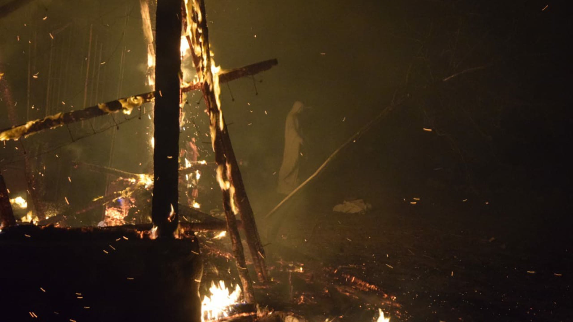 Virgen e inicio fuego en Córdoba