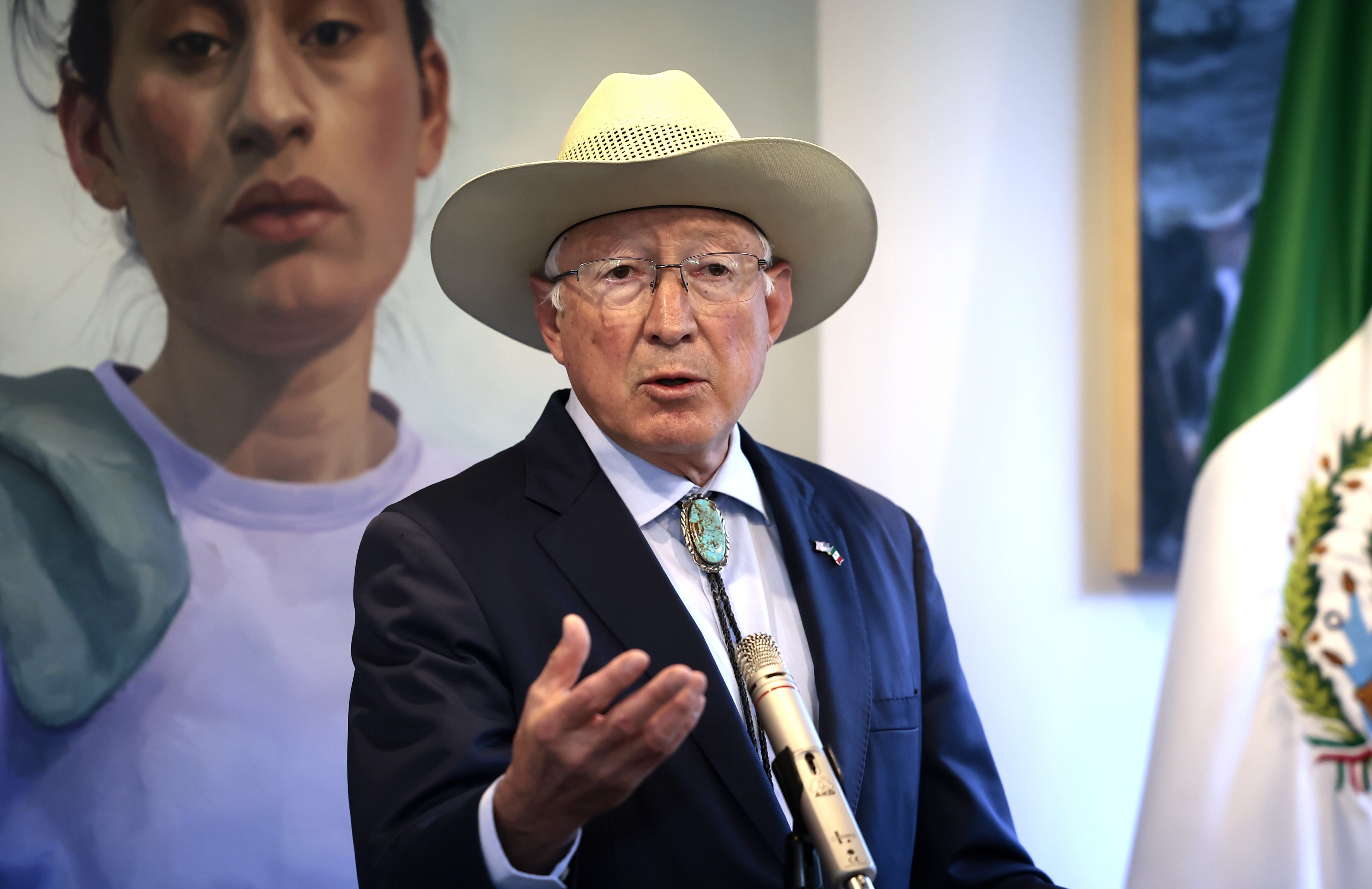 Hace unos días, Ken Salazar hizo una crítica a la reforma al Poder Judicial. EFE/José Méndez
