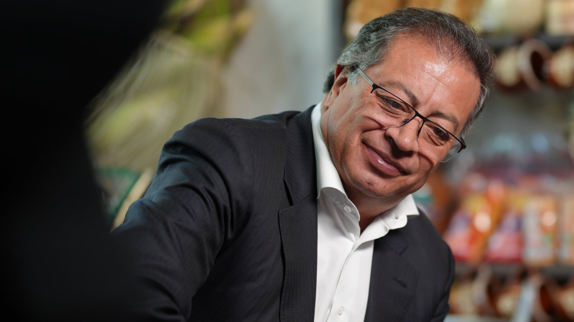 Gustavo Petro salió en defensa de su administración como alcalde de Bogotá tras las críticas del periodista Juan Fraile - crédito Juan Diego Cano/Presidencia